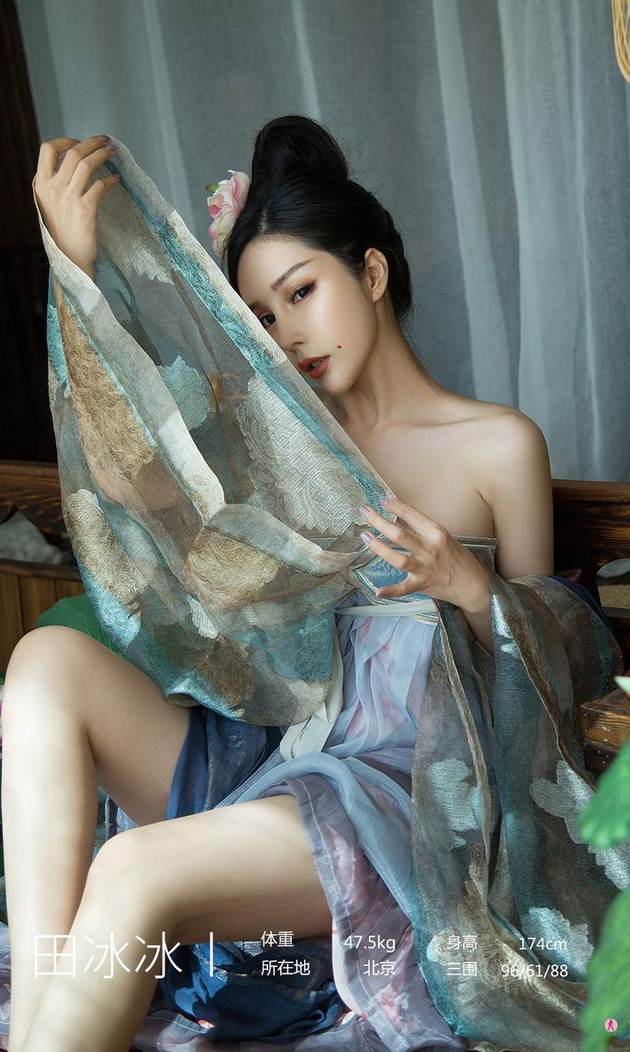 满月情人田冰冰 一颦一笑令人沉醉