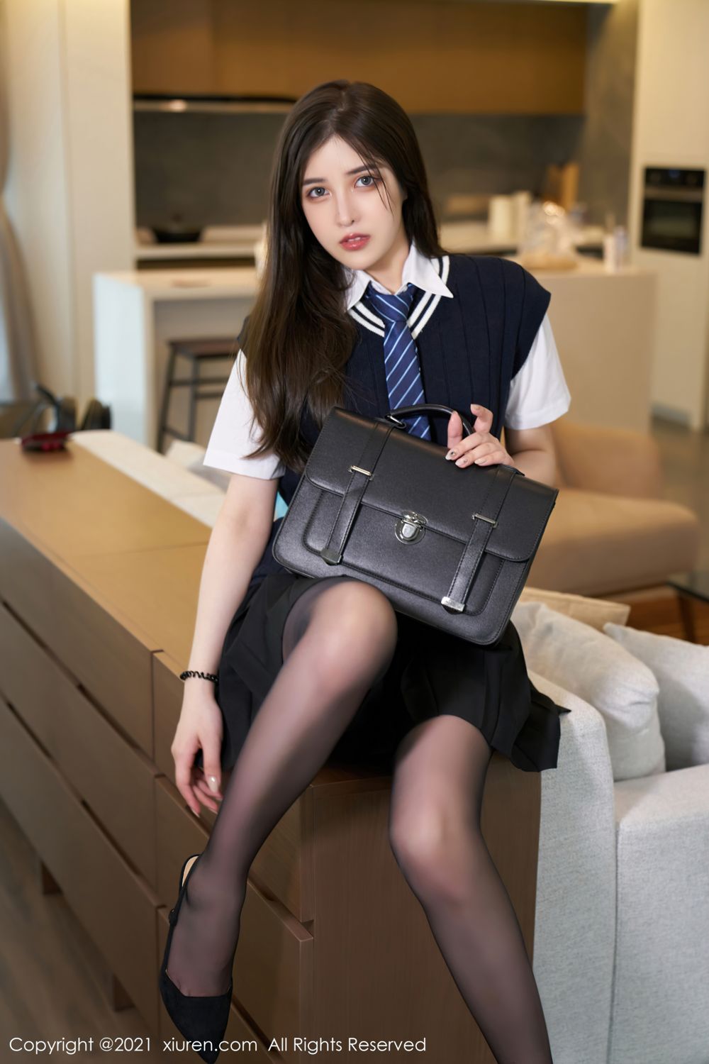 丰满姐姐韩静安 清纯风格学院制服