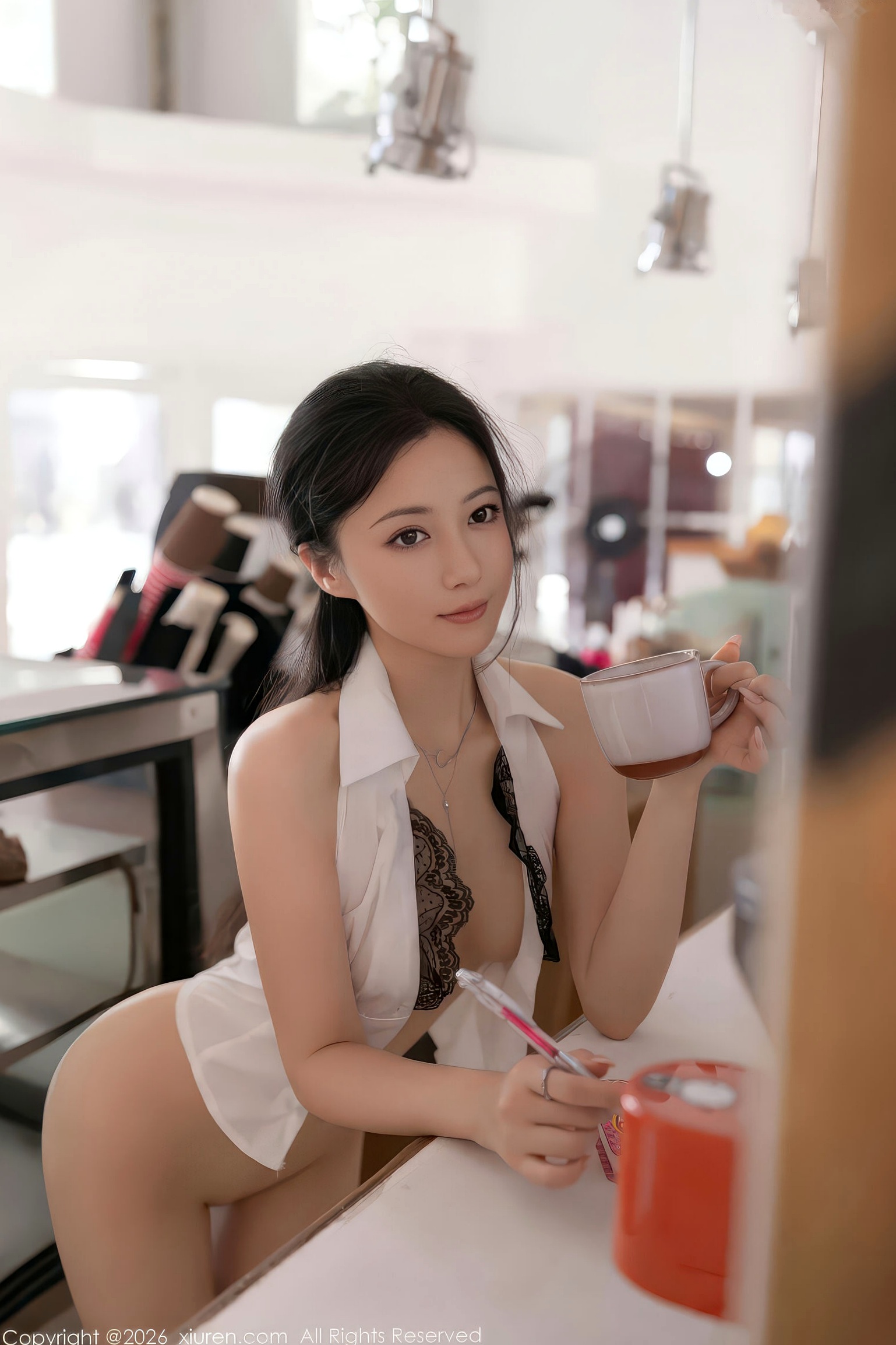XiuRen秀人网-11304-鱼子酱Fish-咖啡馆绝美私房大尺度白领制服丝袜长腿性感尤物-2026.01.30