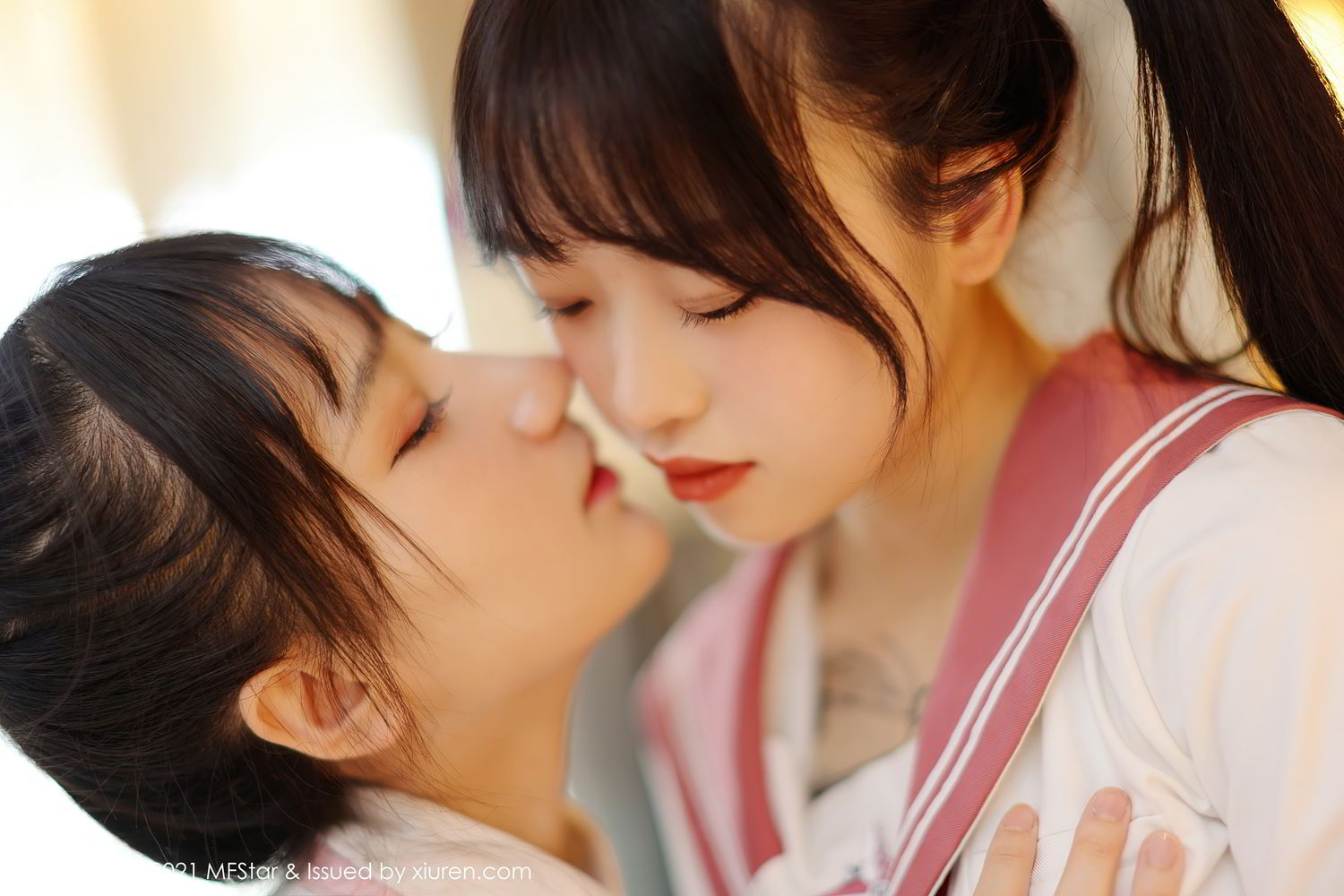 清纯可人软妹子 经典的JK制服