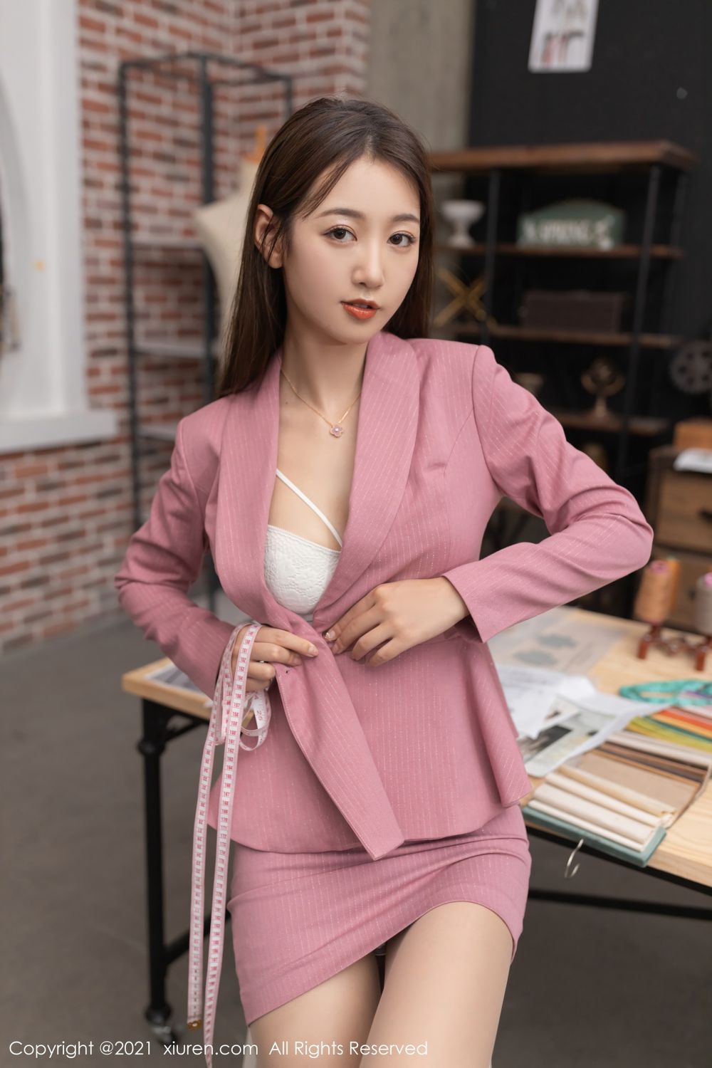 宅男女神唐安琪 服装设计师主题系列