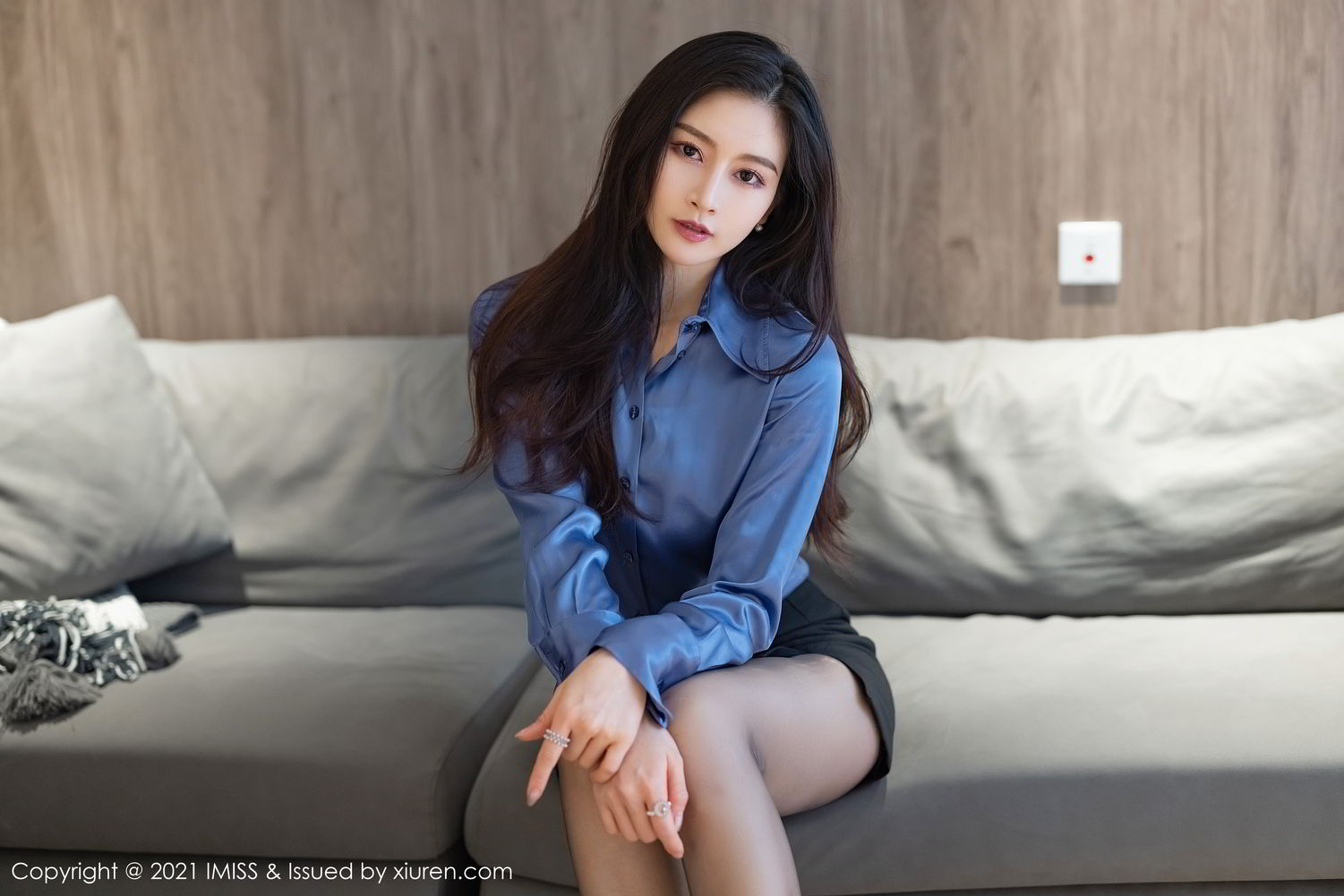 气质美女Vanessa 华丽典雅的职场OL