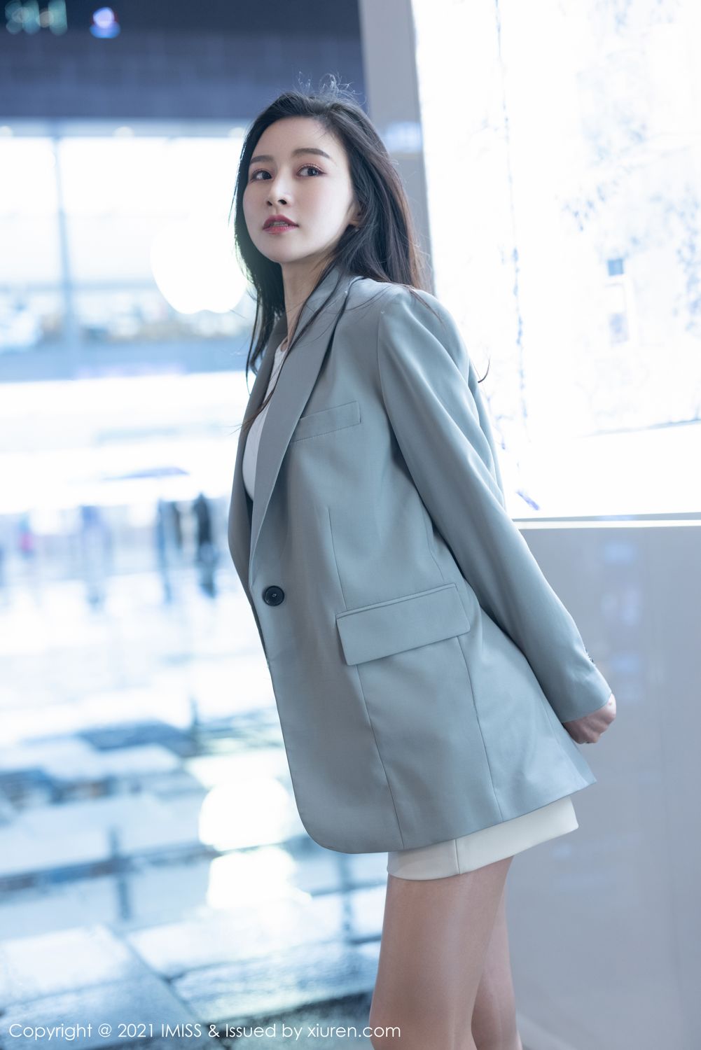 气质美女Vanessa 优雅多姿的职场OL