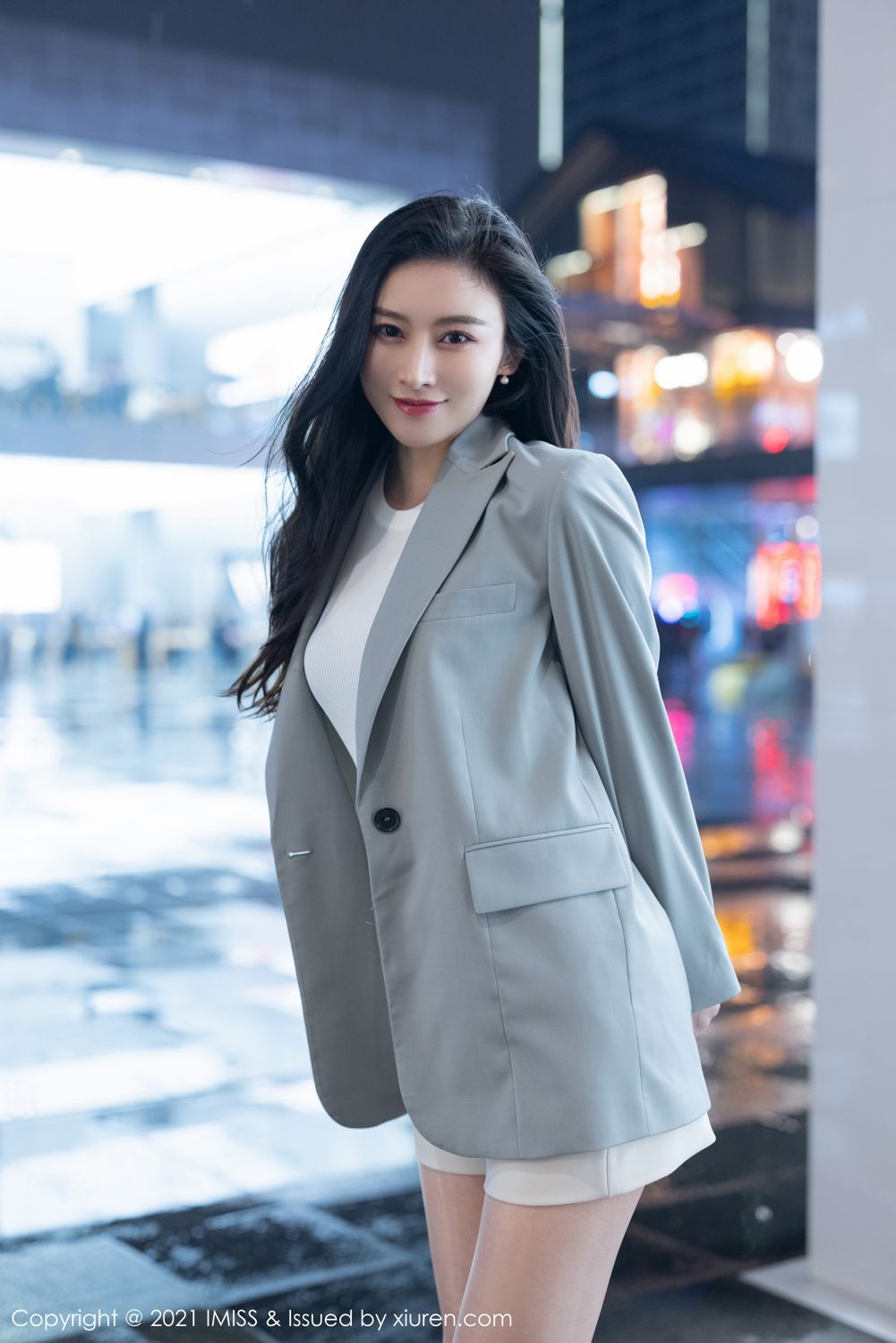 气质美女Vanessa 优雅多姿的职场OL