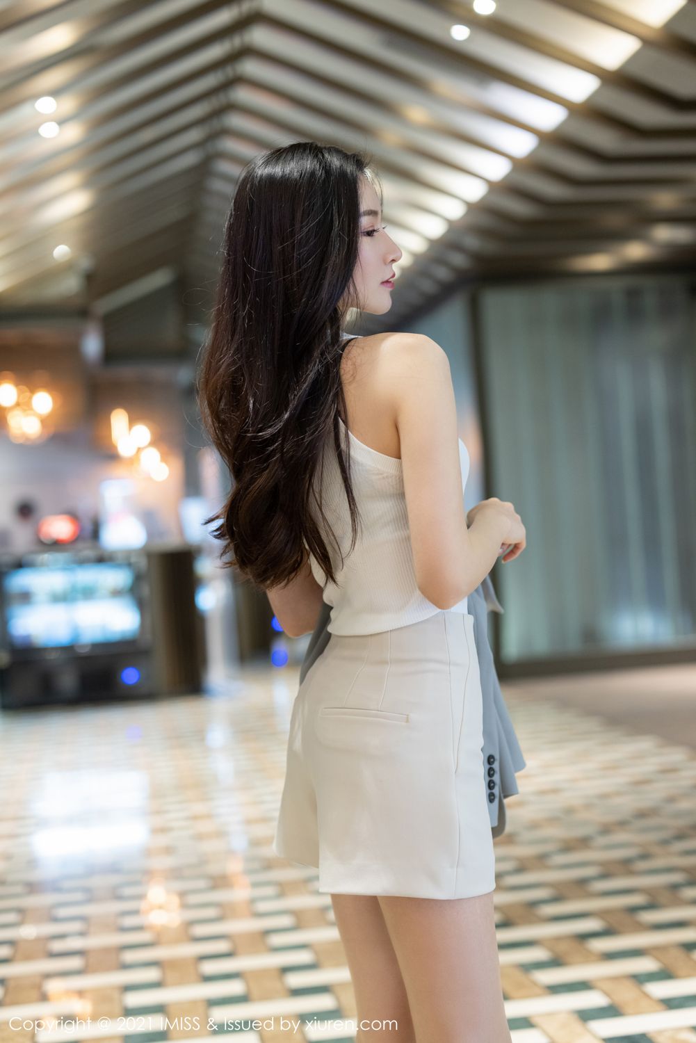 气质美女Vanessa 优雅多姿的职场OL