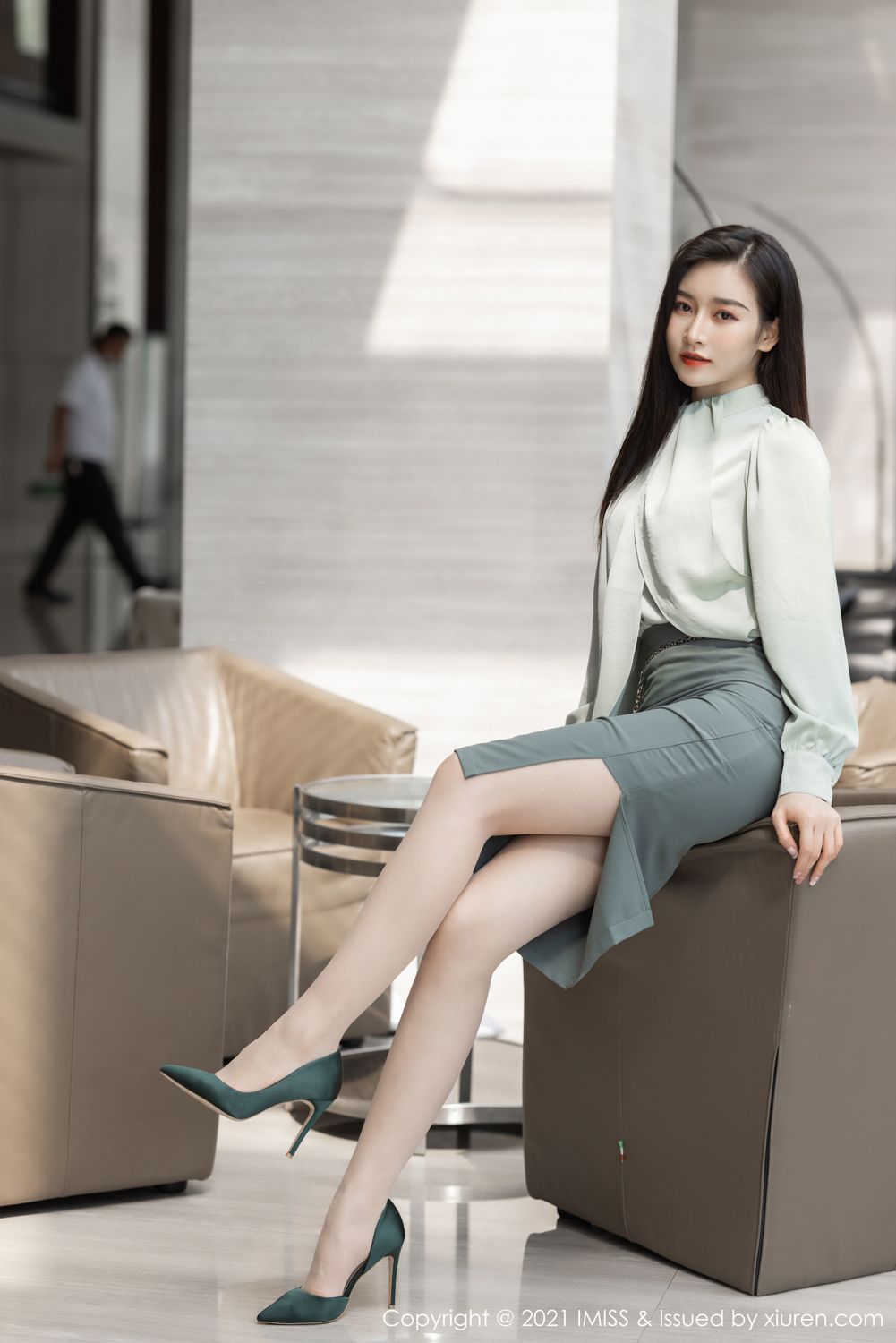 气质美女Vanessa 洁白如玉袅袅动人