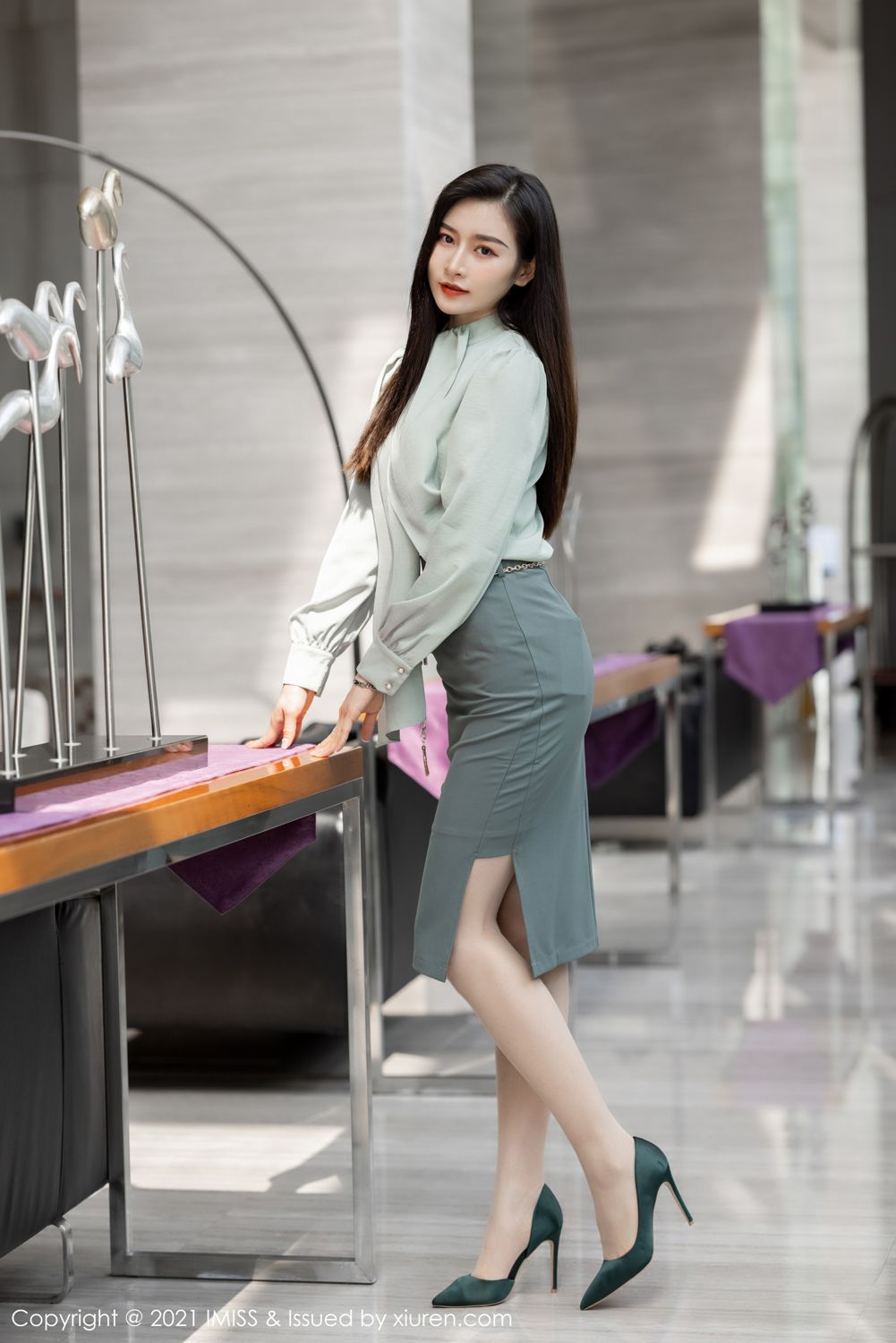 气质美女Vanessa 洁白如玉袅袅动人