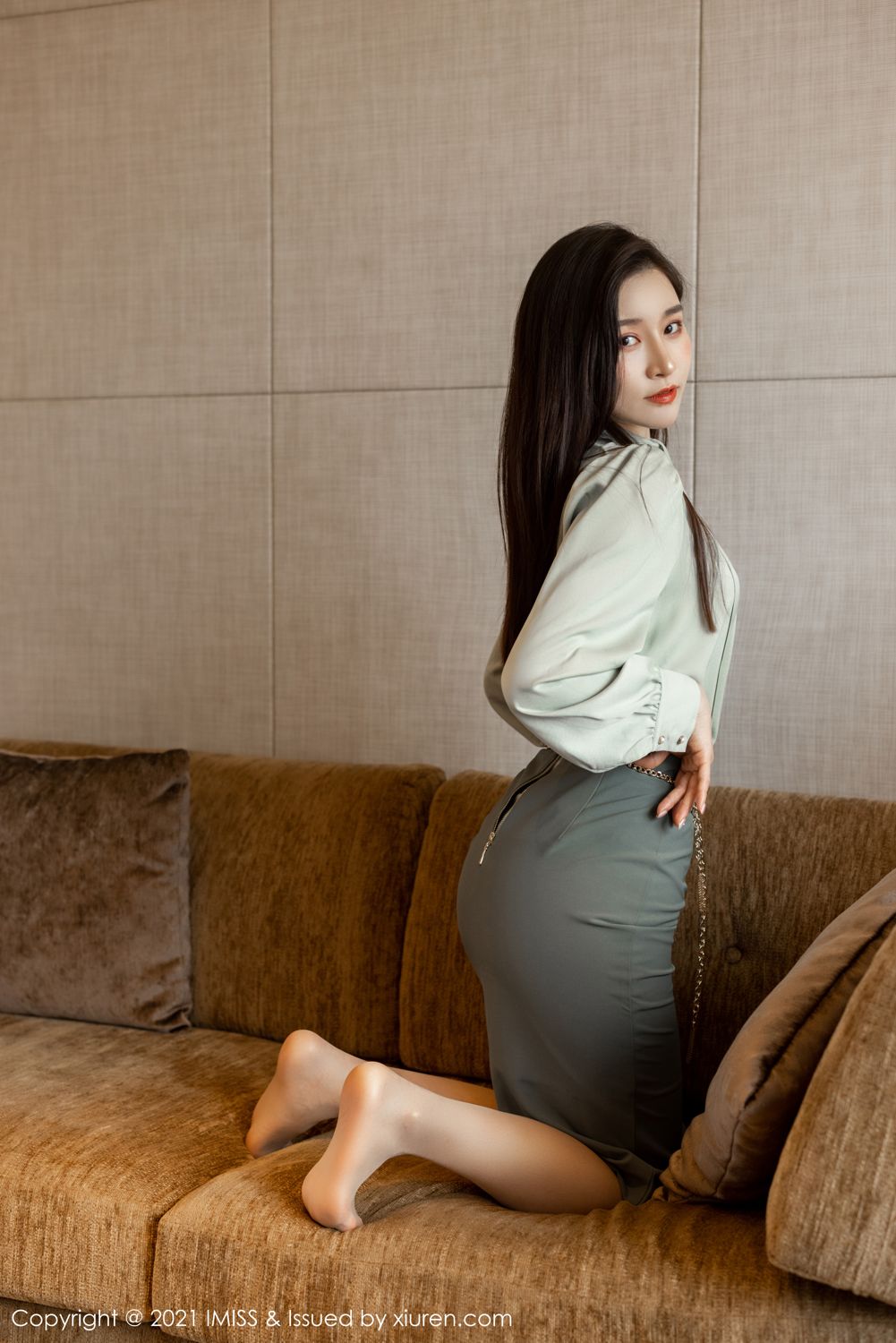 气质美女Vanessa 洁白如玉袅袅动人