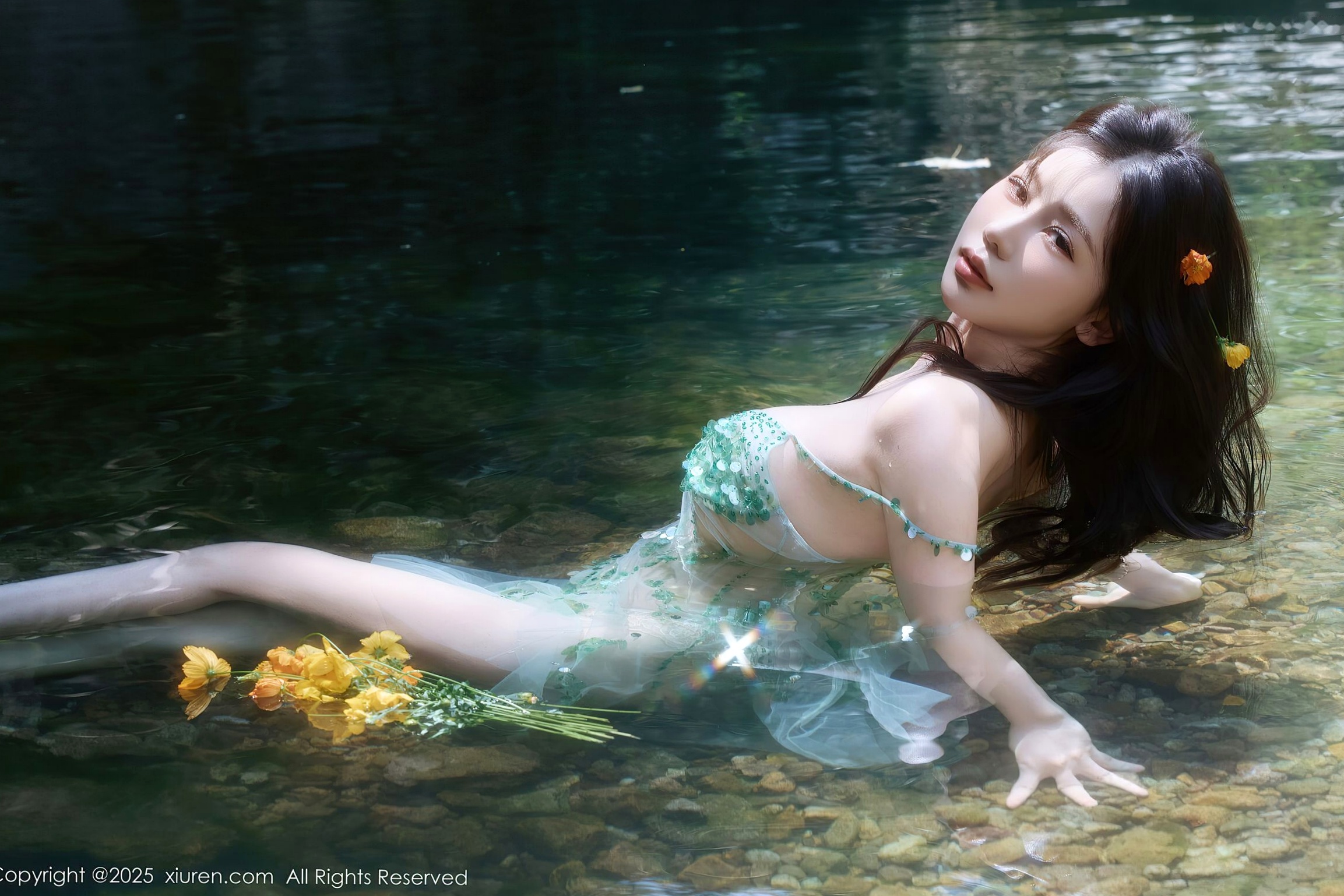 XiuRen秀人网 NO.10756 尹甜甜 - 户外小溪淡绿透视纱裙仙气性感写真