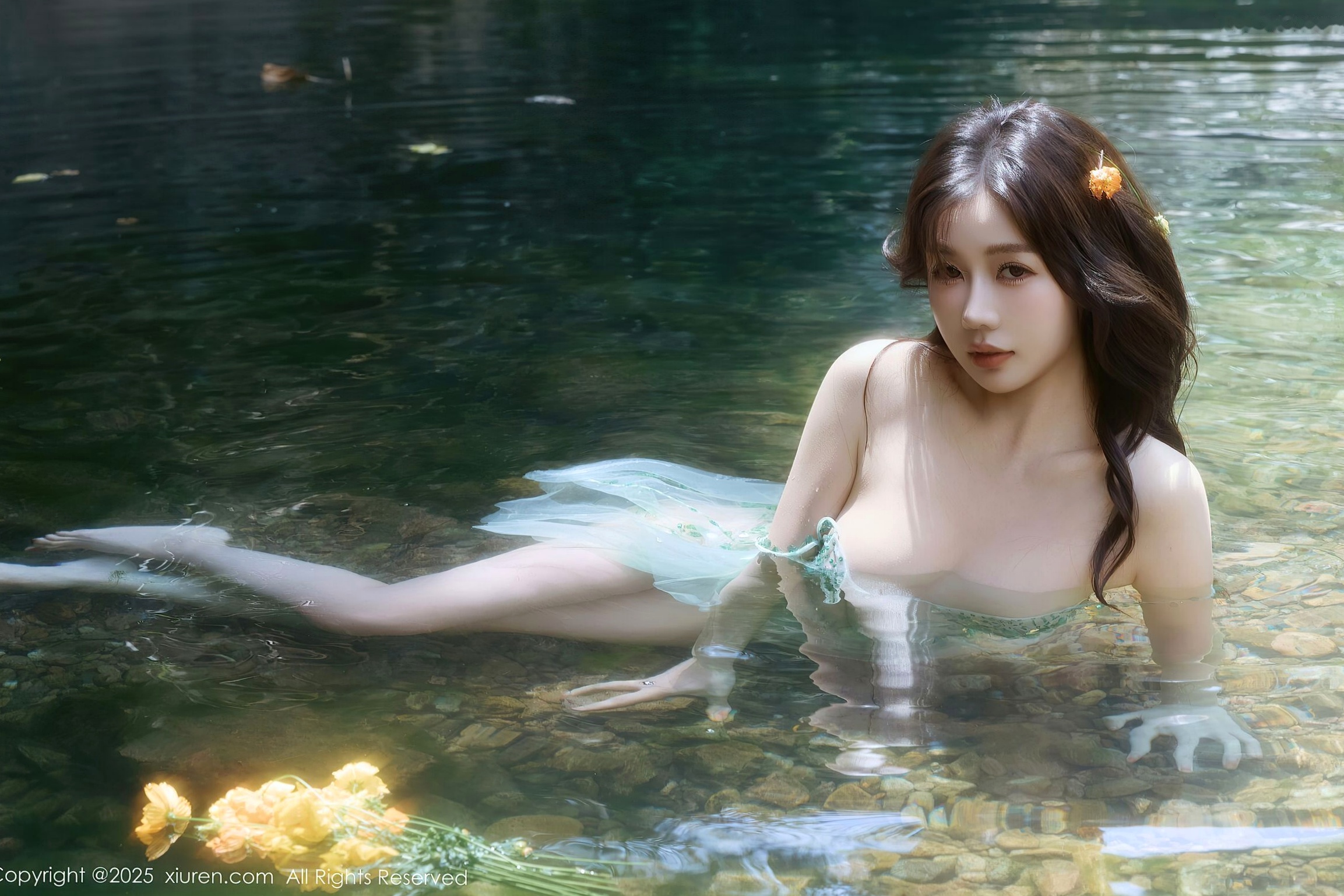 XiuRen秀人网 NO.10756 尹甜甜 - 户外小溪淡绿透视纱裙仙气性感写真