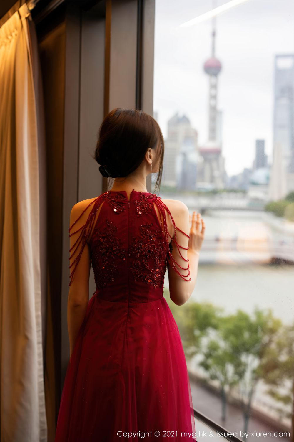 红裙女神小夕juju 让人心神俱醉
