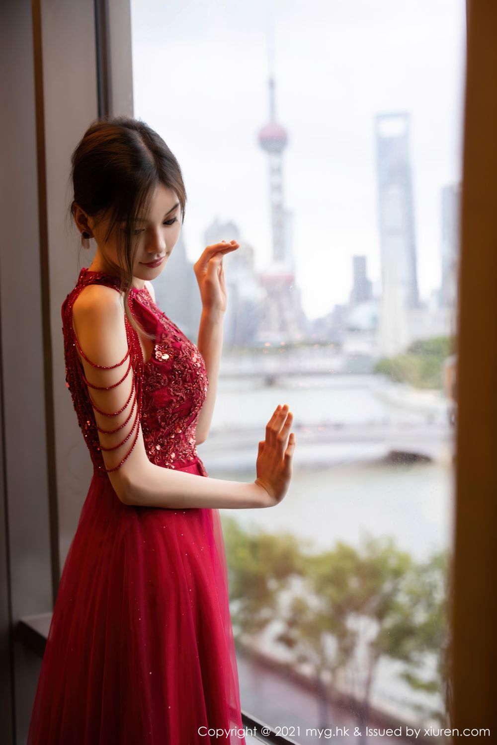 红裙女神小夕juju 让人心神俱醉