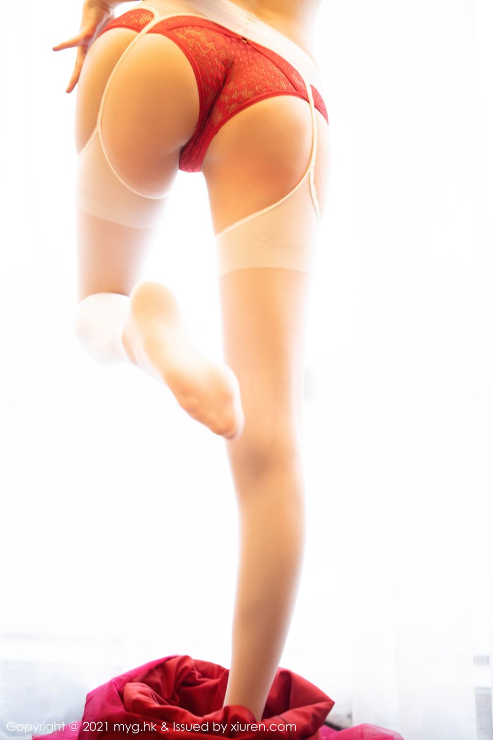 红裙女神小夕juju 让人心神俱醉