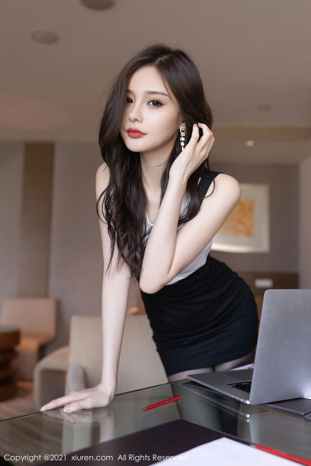 精致女神王心怡 会议室主题系列