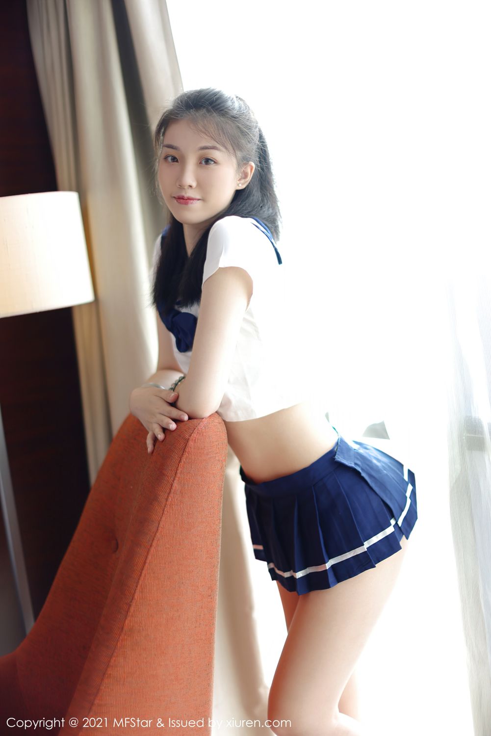 新人模特一颗甜蛋黄 JK制服系列很搭配