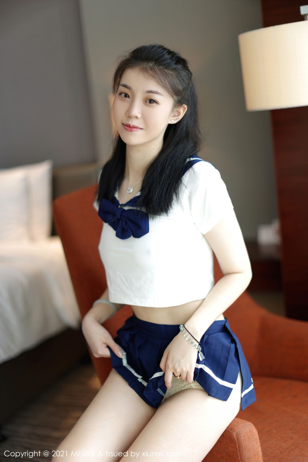 新人模特一颗甜蛋黄 JK制服系列很搭配