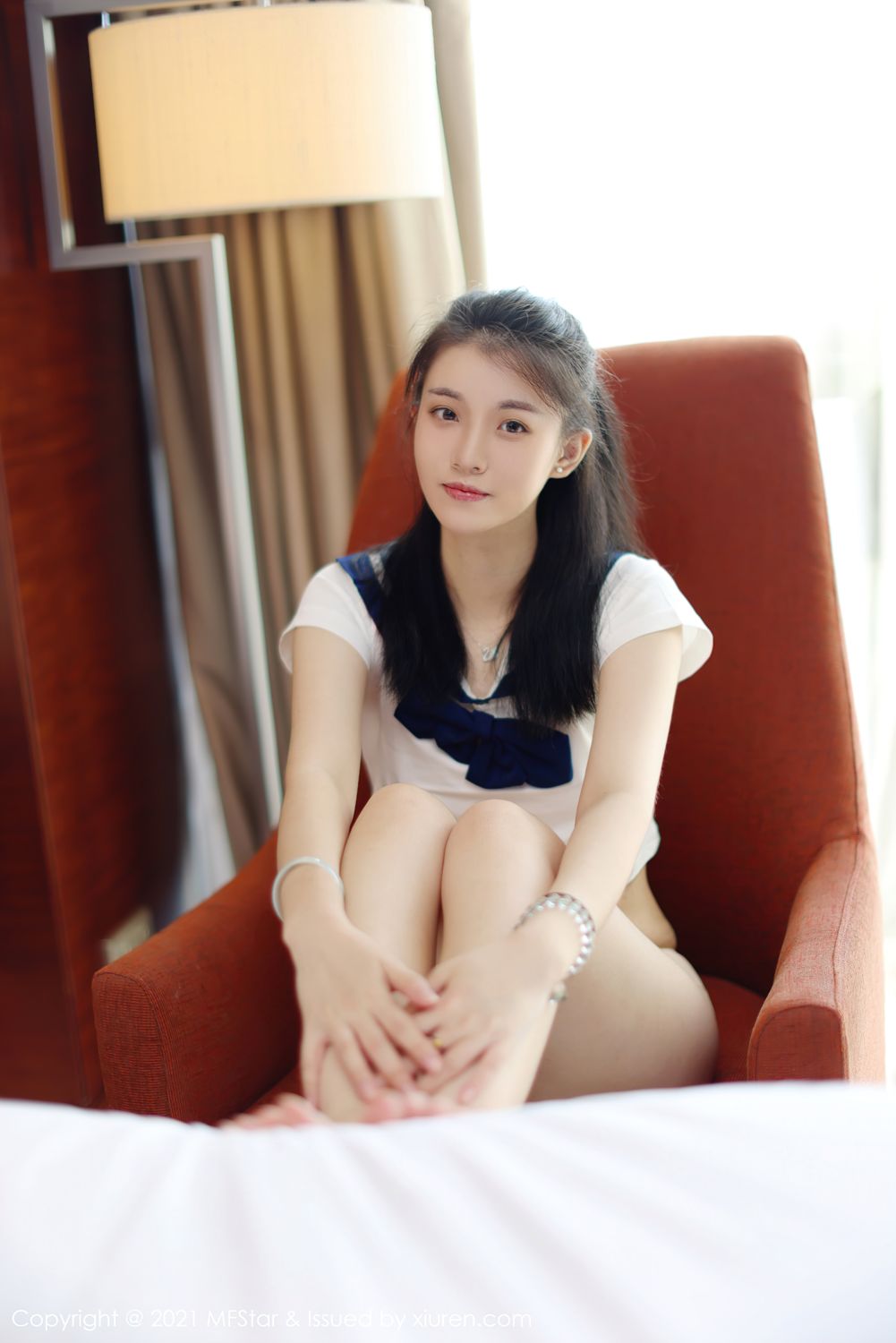 新人模特一颗甜蛋黄 JK制服系列很搭配
