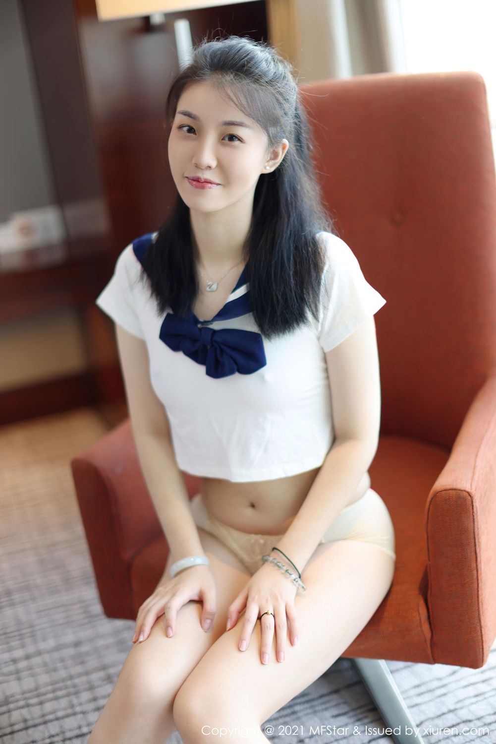 新人模特一颗甜蛋黄 JK制服系列很搭配