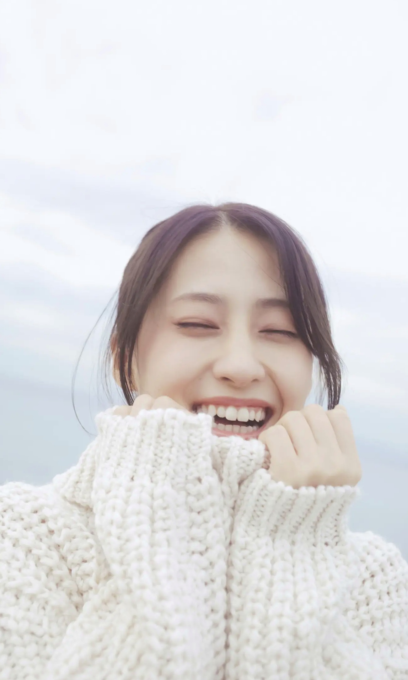 澄田綾乃 - あっぷるぱ~い 户外毛衣清新治愈与性感比基尼写真