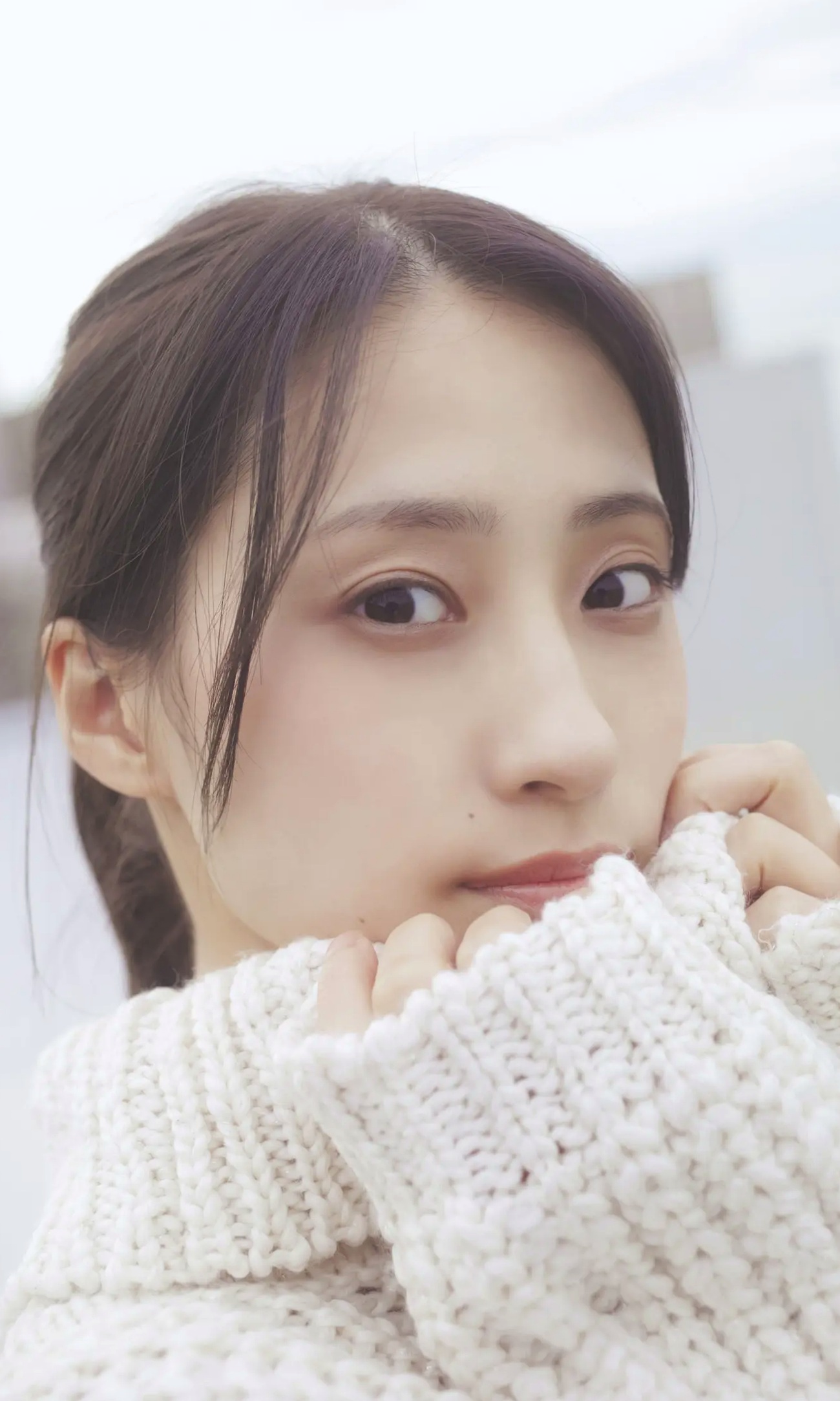 澄田綾乃 - あっぷるぱ~い 户外毛衣清新治愈与性感比基尼写真