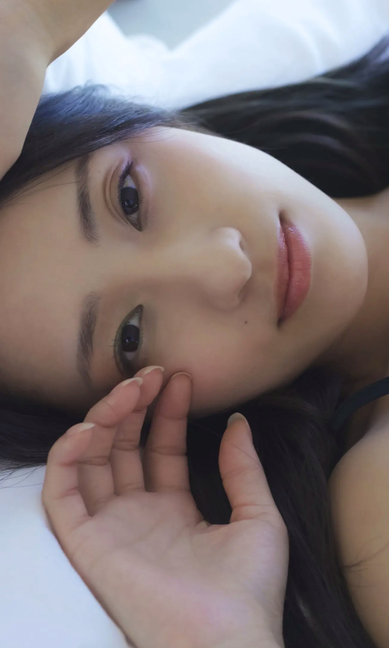 澄田綾乃 - あっぷるぱ~い 户外毛衣清新治愈与性感比基尼写真