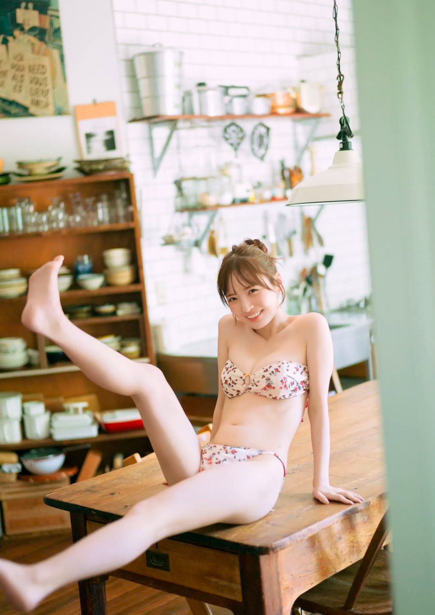由良ゆら - “ゆらゆら”しないの…… 日系清纯比基尼与浴室家居私房写真