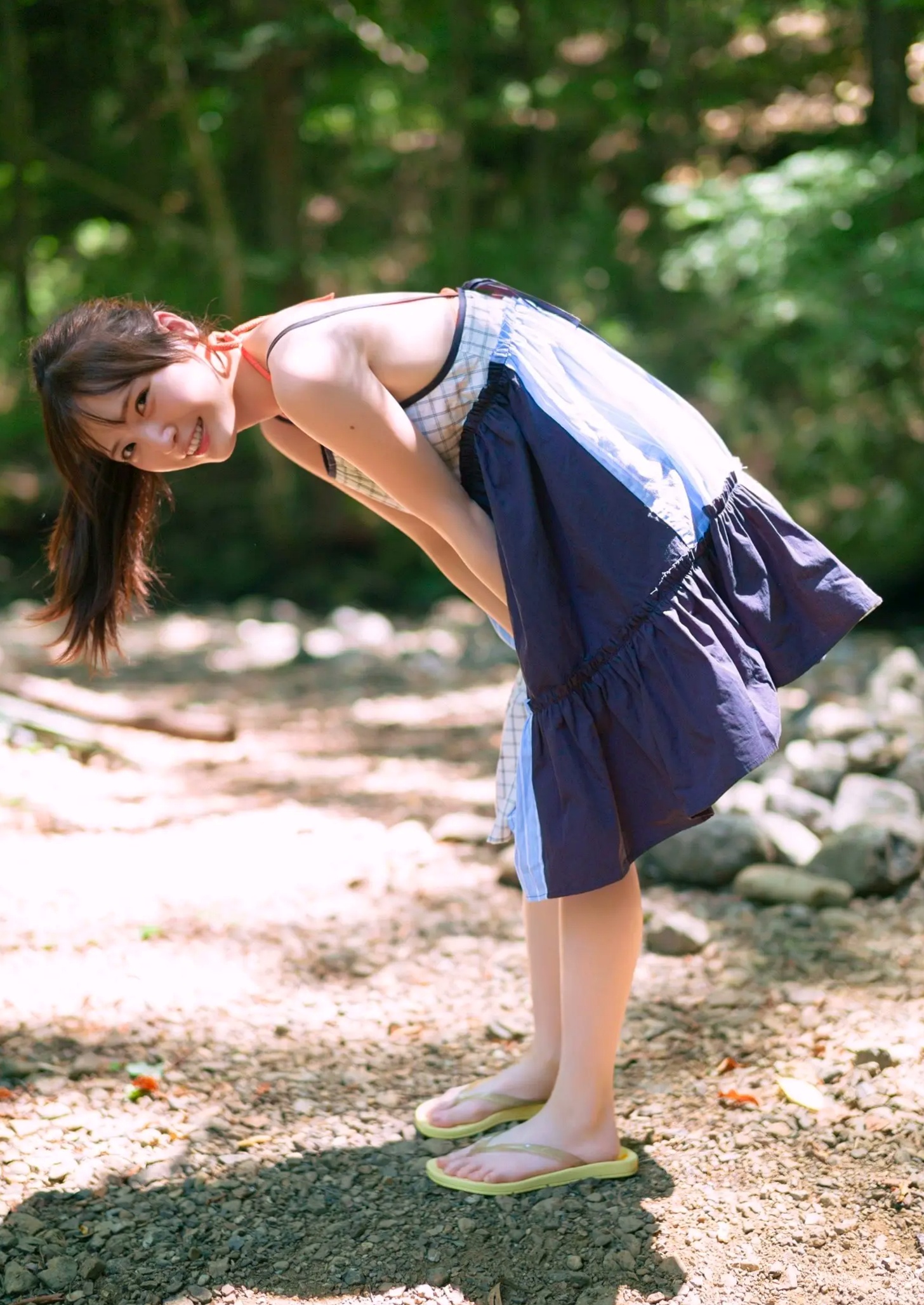 由良ゆら - “ゆらゆら”しないの…… 日系清纯比基尼与浴室家居私房写真