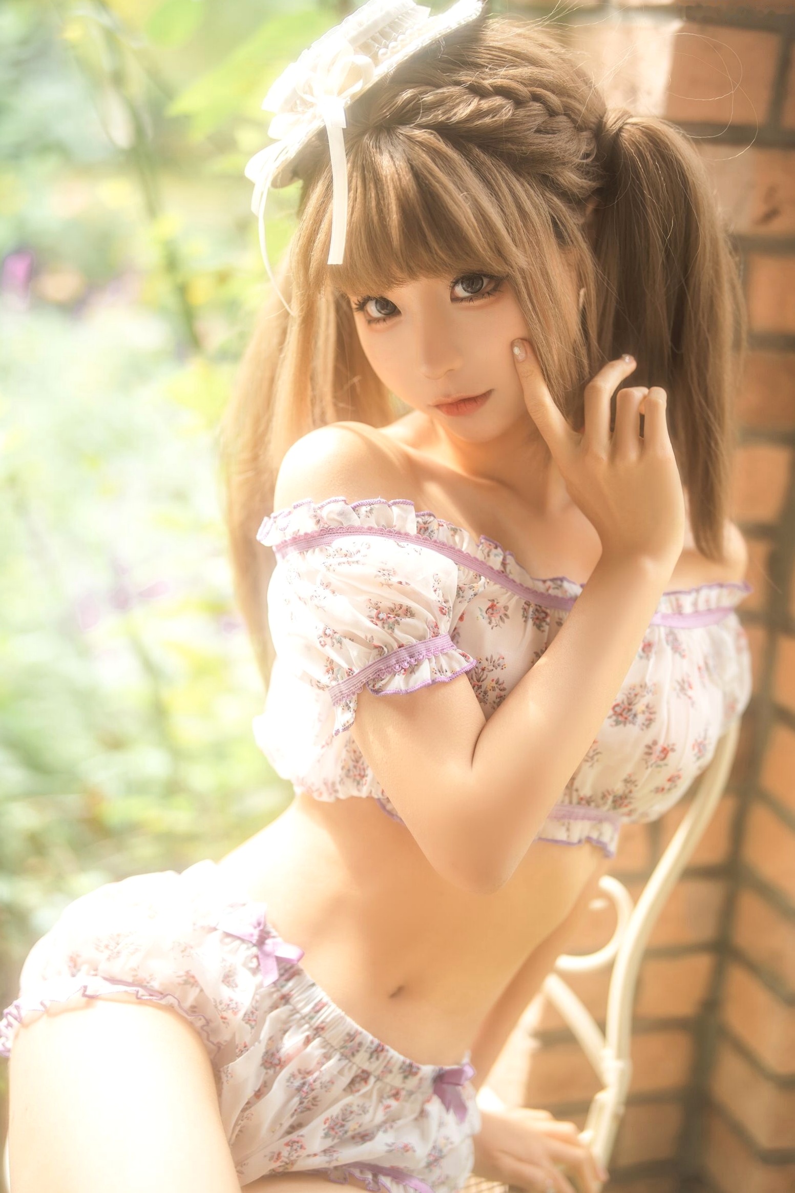 蠢沫沫-T3赠品5:阳台花园碎花甜美私房写真