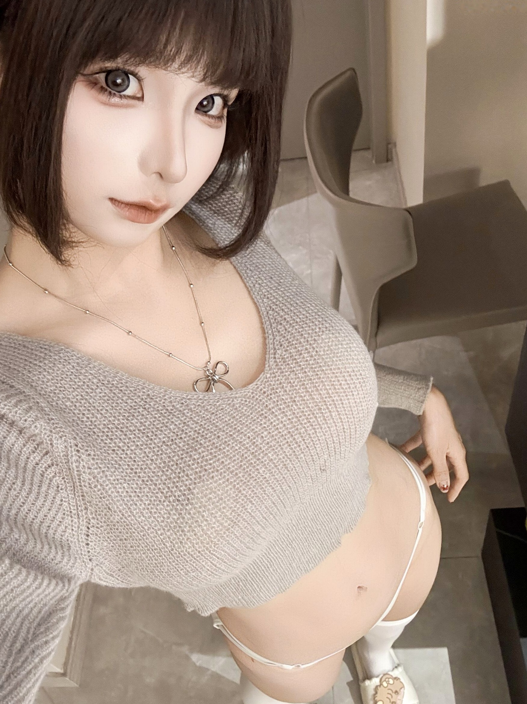 蠢沫沫-7月写真合集 绒绒毛帽蕾丝低胸私房照 萌系童颜巨乳甜美诱惑写真