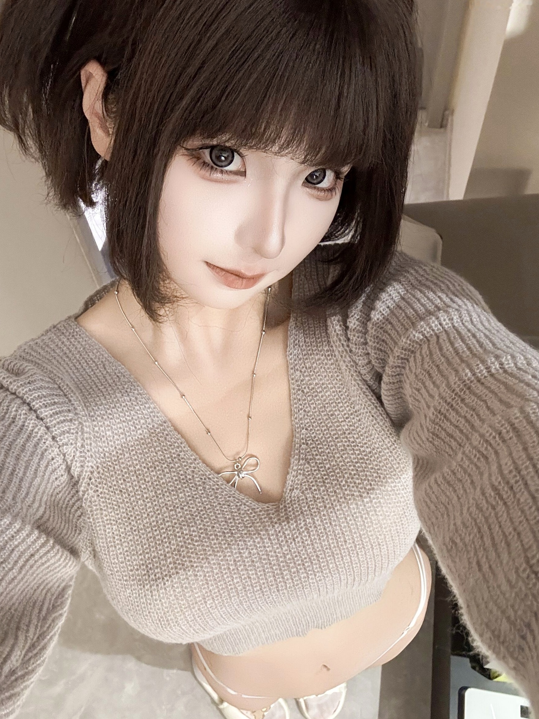 蠢沫沫-7月写真合集 绒绒毛帽蕾丝低胸私房照 萌系童颜巨乳甜美诱惑写真