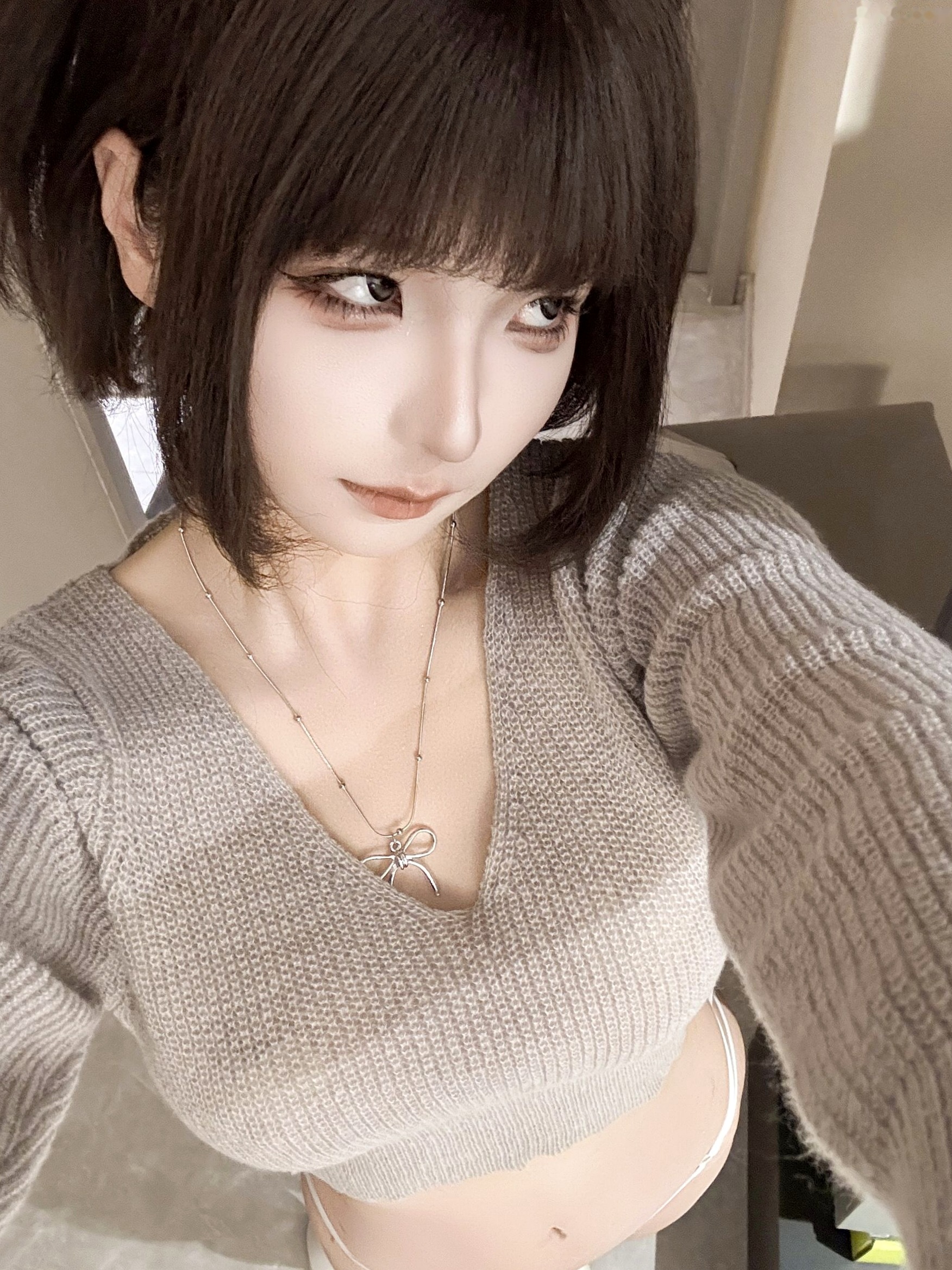 蠢沫沫-7月写真合集 绒绒毛帽蕾丝低胸私房照 萌系童颜巨乳甜美诱惑写真