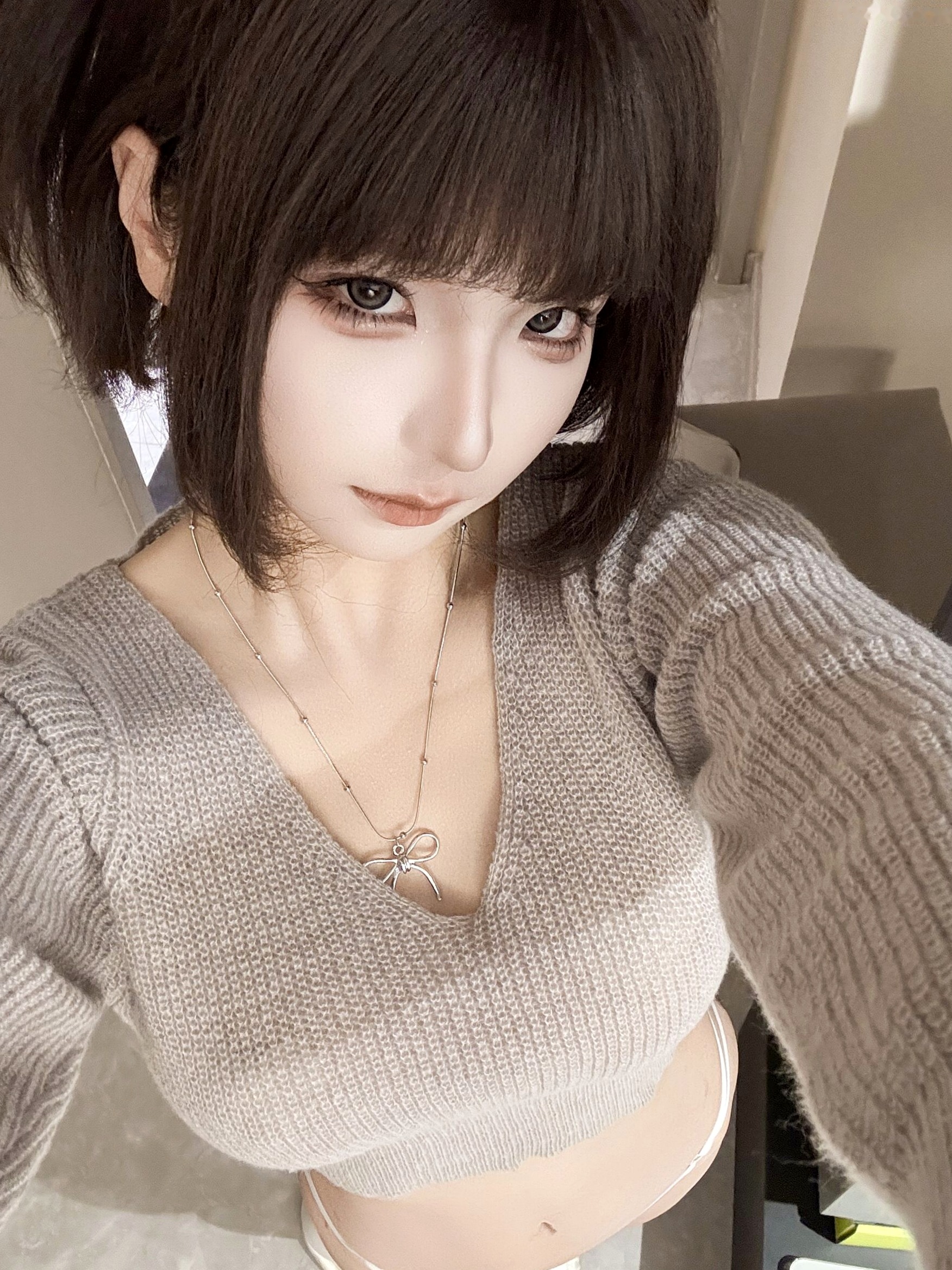 蠢沫沫-7月写真合集 绒绒毛帽蕾丝低胸私房照 萌系童颜巨乳甜美诱惑写真