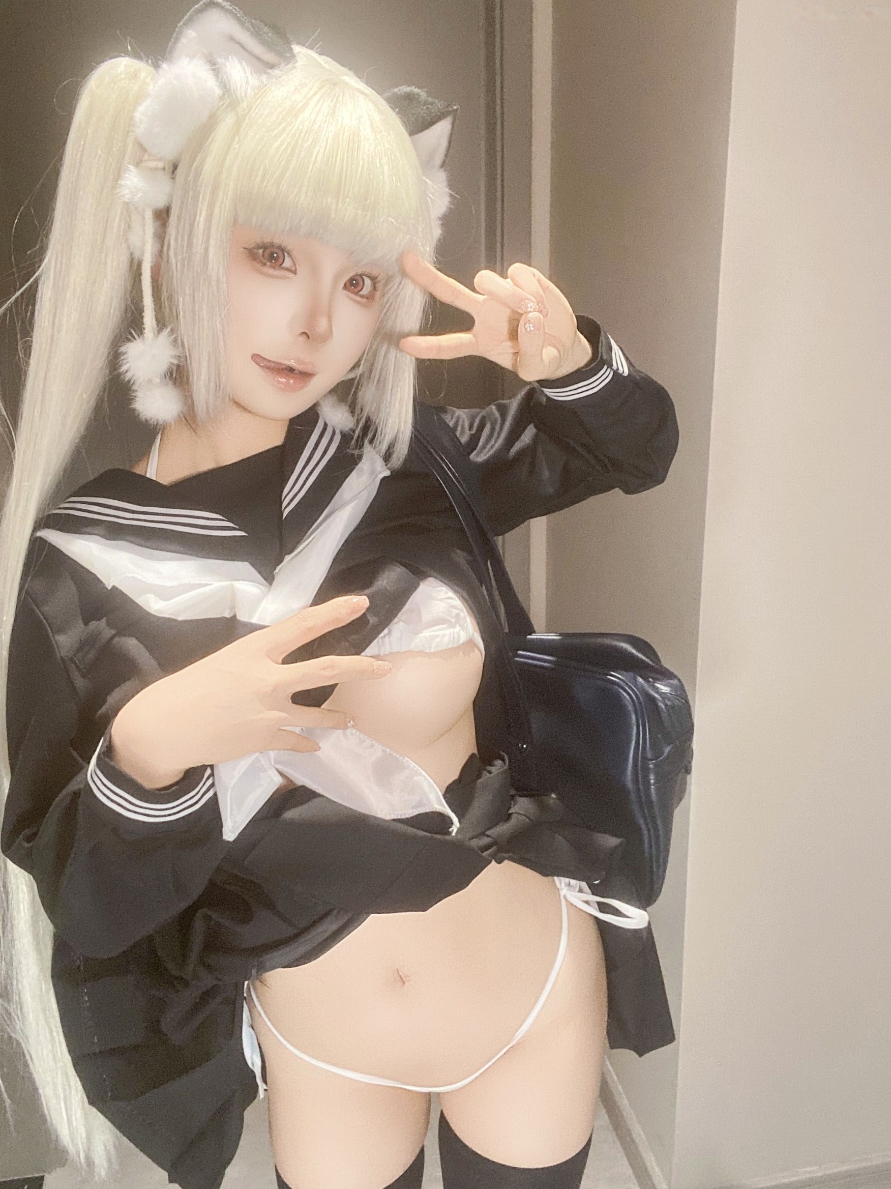 蠢沫沫-7月写真合集 绒绒毛帽蕾丝低胸私房照 萌系童颜巨乳甜美诱惑写真