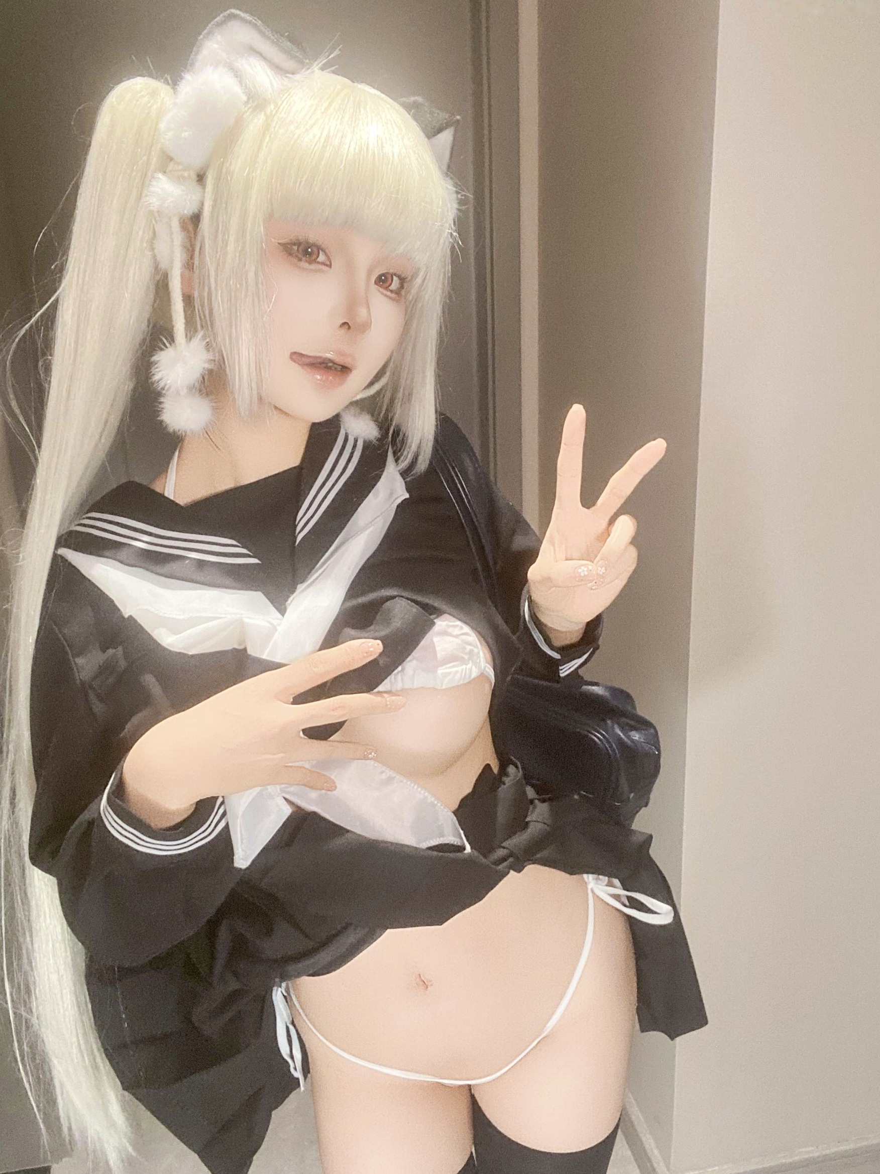 蠢沫沫-7月写真合集 绒绒毛帽蕾丝低胸私房照 萌系童颜巨乳甜美诱惑写真