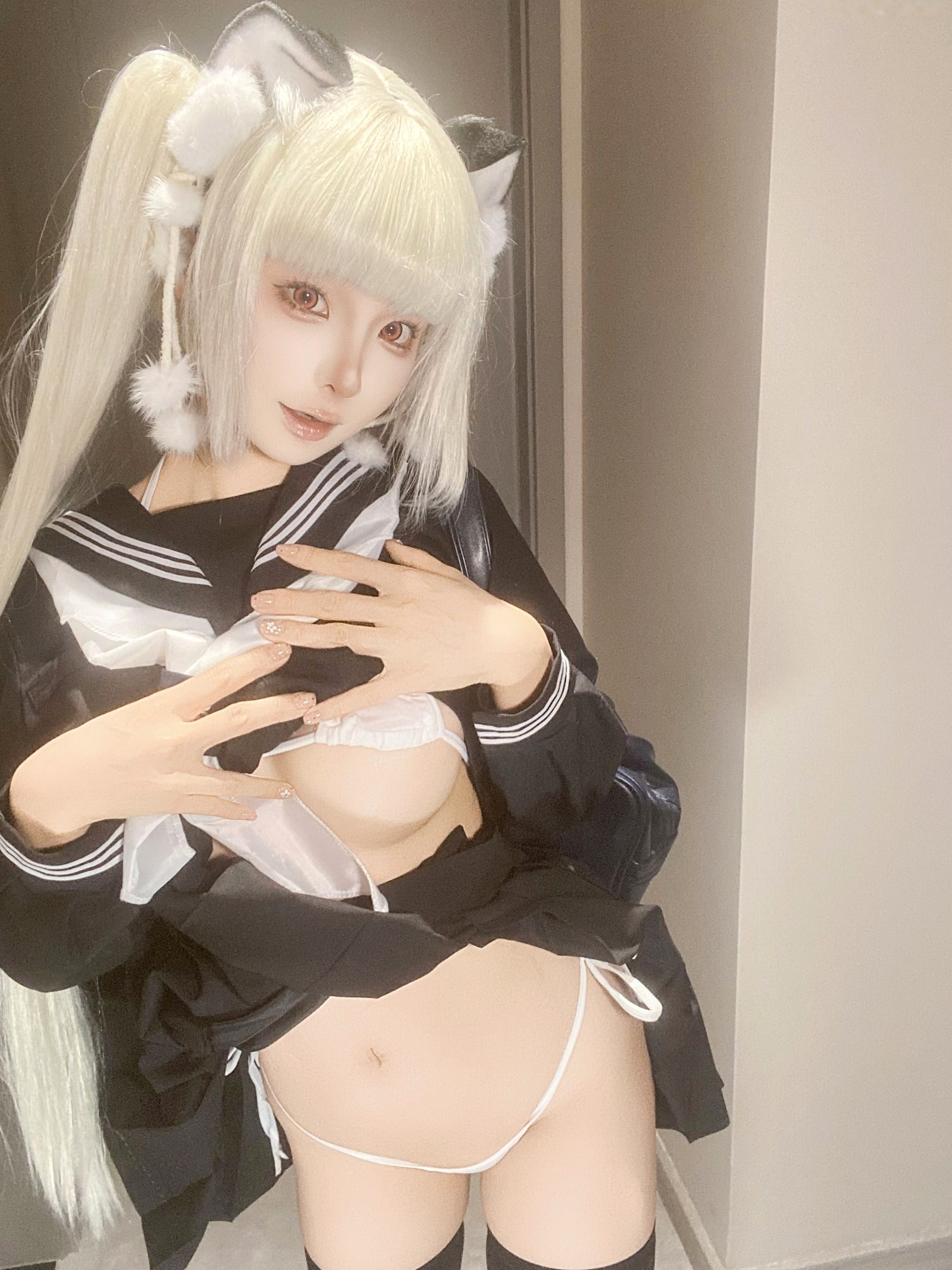 蠢沫沫-7月写真合集 绒绒毛帽蕾丝低胸私房照 萌系童颜巨乳甜美诱惑写真