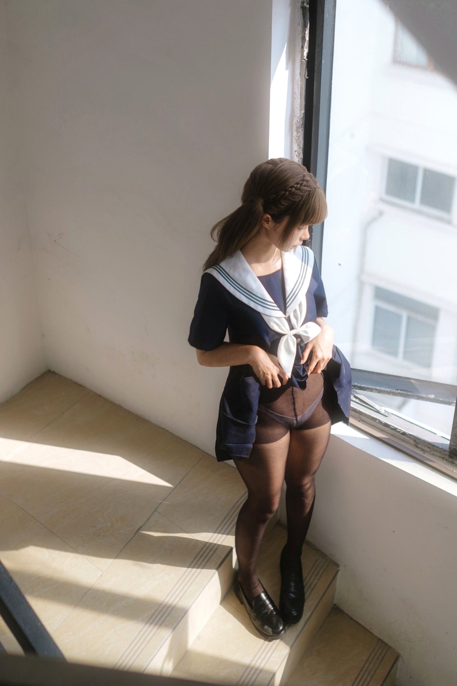 《蠢沫沫-午后-Afternoon》日系水手制服黑丝性感大尺度私房写真