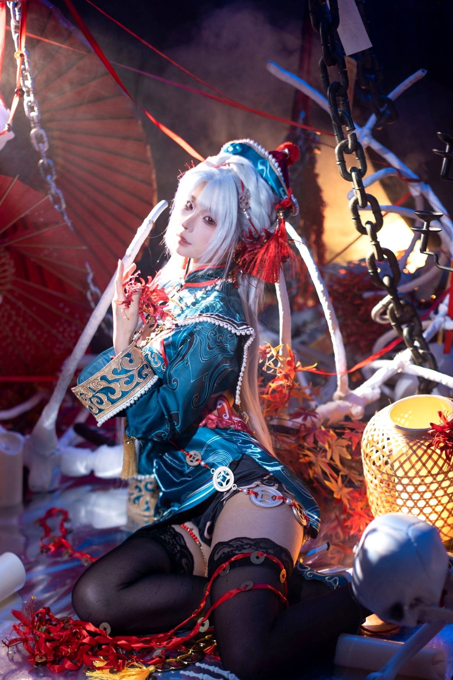 蠢沫沫-2025年08月自拍 紫色蕾丝内衣丝袜复古私房性感写真
