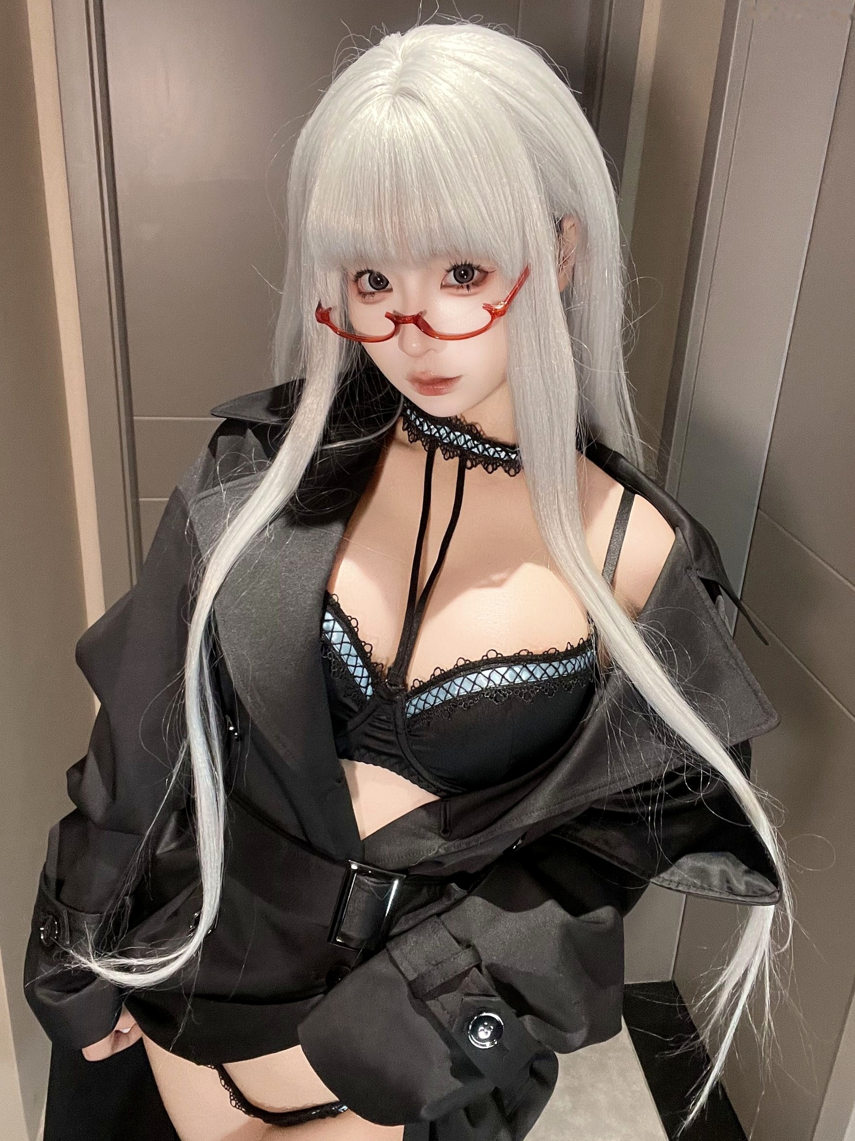蠢沫沫-2025年6月朋友圈自拍合集 萌系猫耳性感Cosplay私房美图