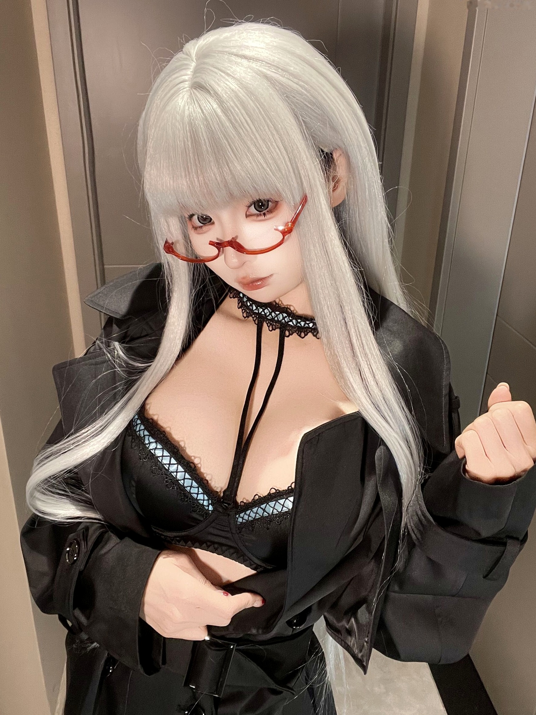 蠢沫沫-2025年6月朋友圈自拍合集 萌系猫耳性感Cosplay私房美图