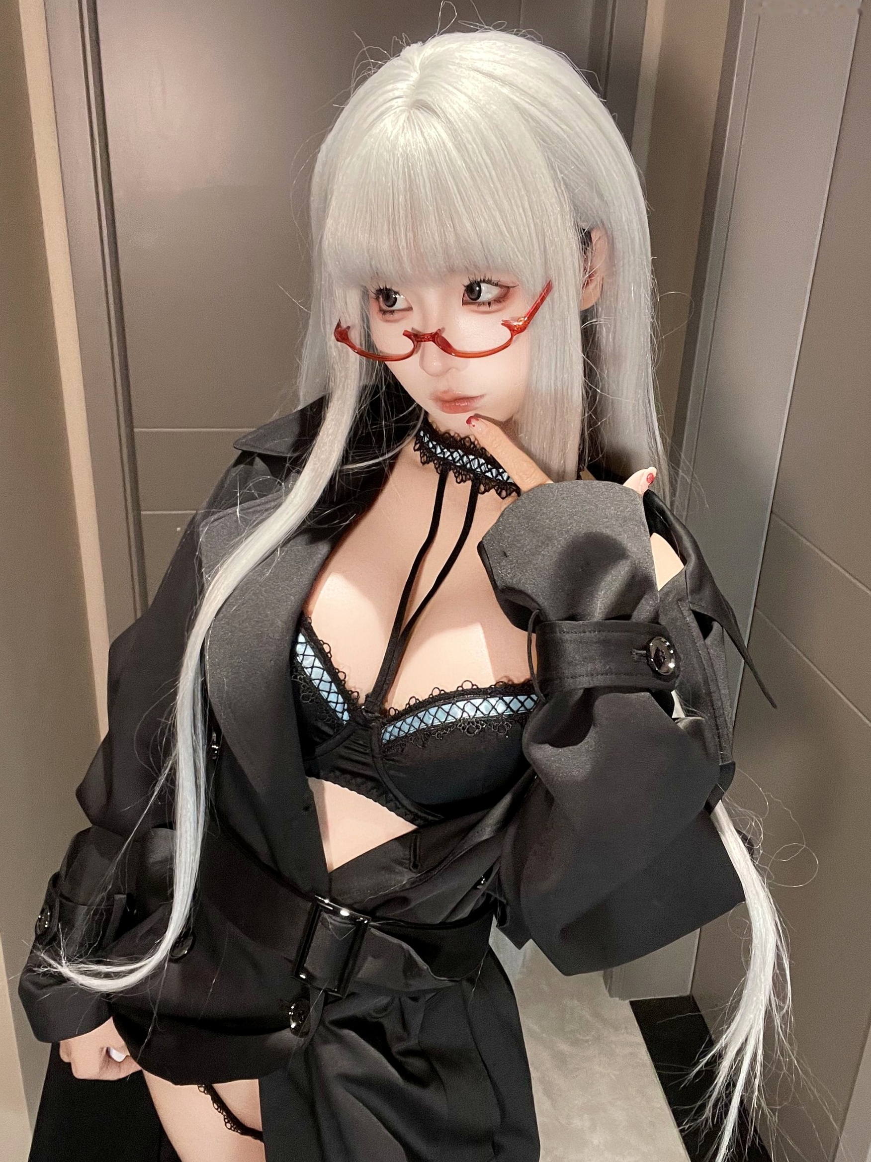 蠢沫沫-2025年6月朋友圈自拍合集 萌系猫耳性感Cosplay私房美图