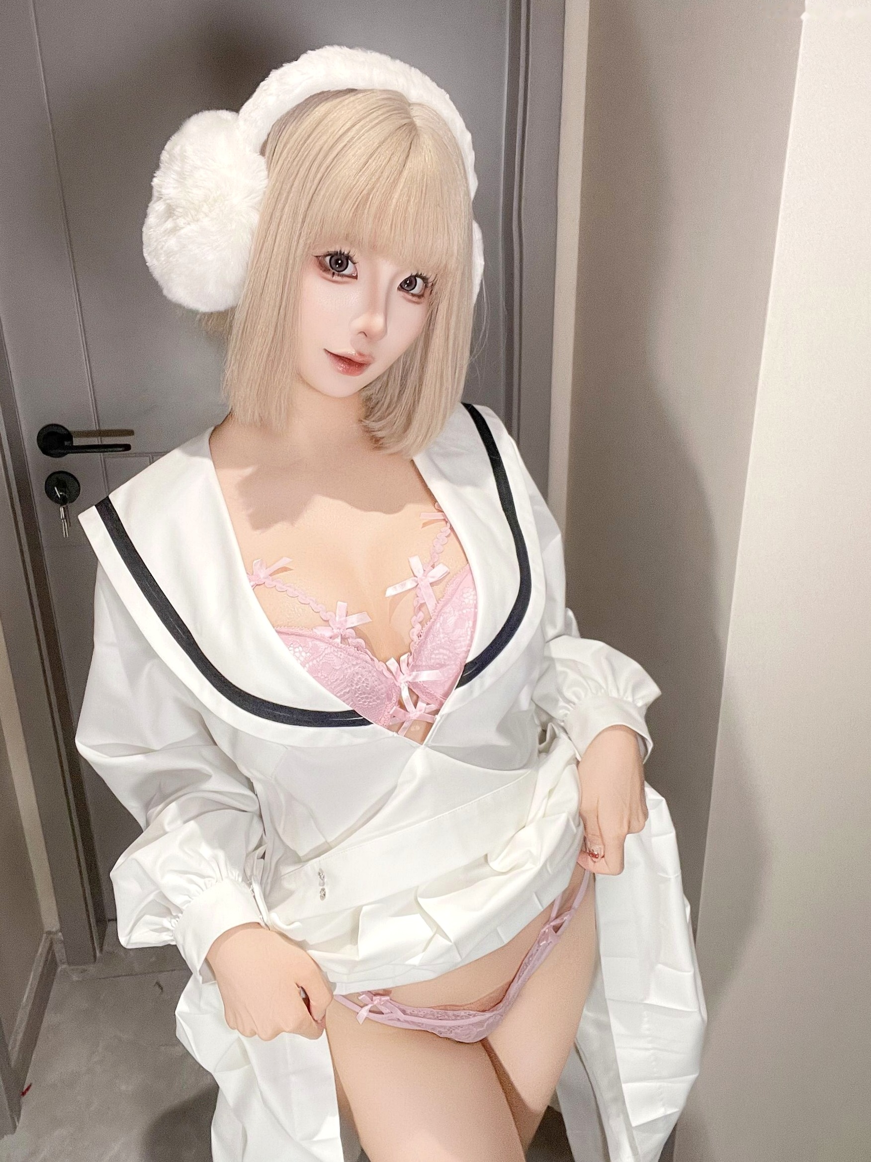 蠢沫沫-2025年6月朋友圈自拍合集 萌系猫耳性感Cosplay私房美图