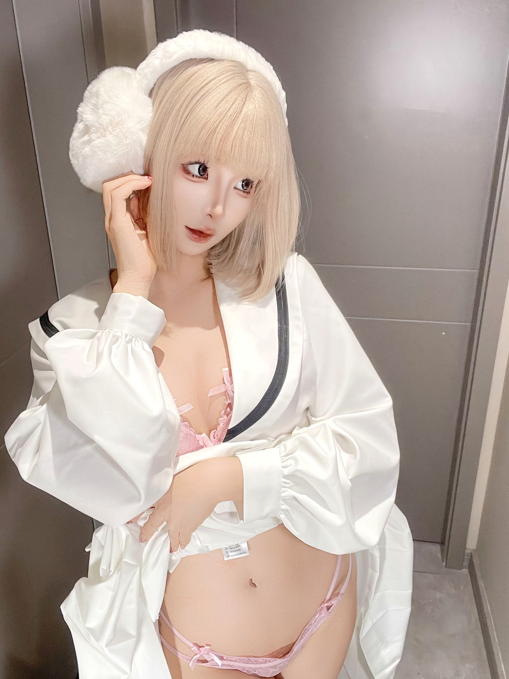 蠢沫沫-2025年6月朋友圈自拍合集 萌系猫耳性感Cosplay私房美图