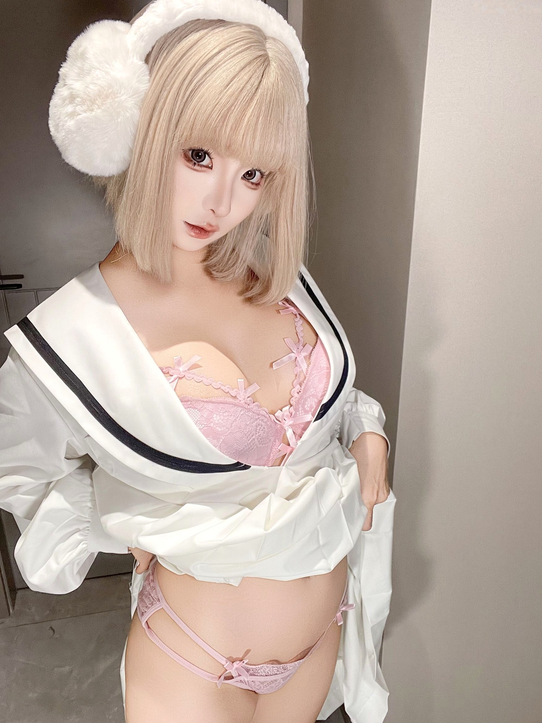 蠢沫沫-2025年6月朋友圈自拍合集 萌系猫耳性感Cosplay私房美图