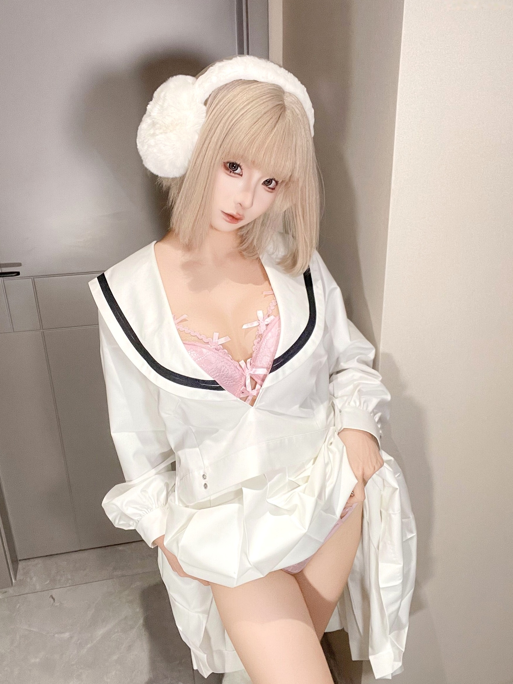 蠢沫沫-2025年6月朋友圈自拍合集 萌系猫耳性感Cosplay私房美图