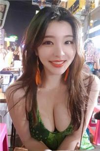 韩国正妹「朴贤书」BJ女主播的泰国行又性感又清凉