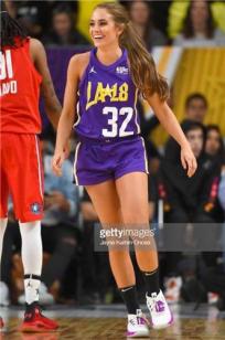 Rachel DeMita- 颜艺俱佳的美女篮球主播