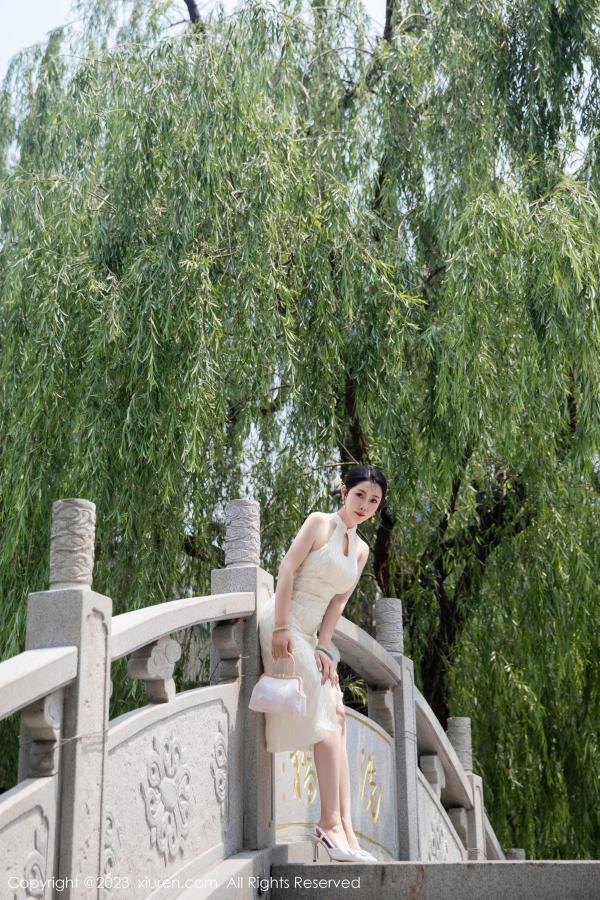   [XiuRen]高清写真图 2023.09.25 No.7435 严利娅Yuliya 旗袍美臀第9张图片