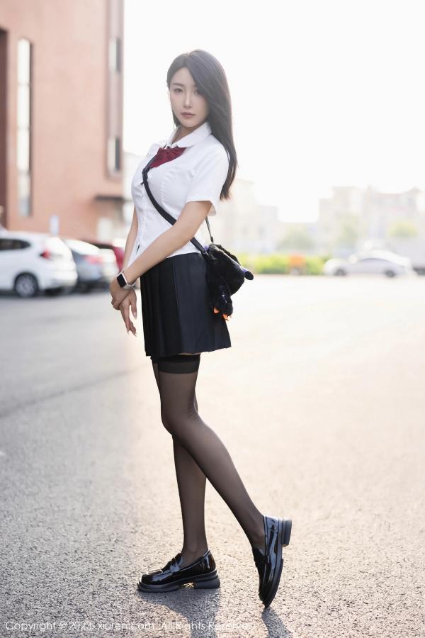   [XiuRen]高清写真图 2023.11.13 No.7653 苏苏阿 短裙美腿第5张图片
