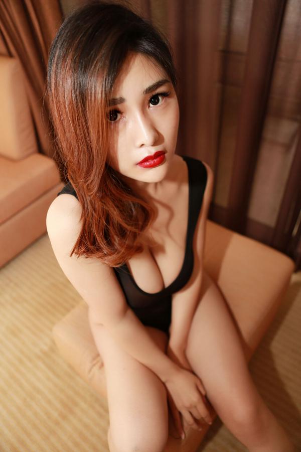 闫盼盼 盼盼sexy 闫盼盼私房系列01– OL制服第16张图片