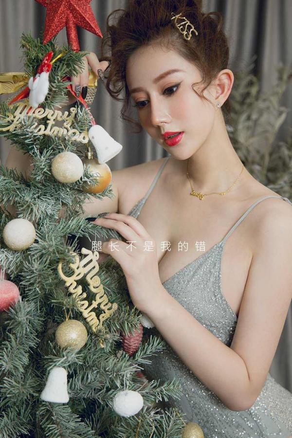 苏小曼  圣诞女郎苏小曼 完美曲线妖娆身姿第24张图片